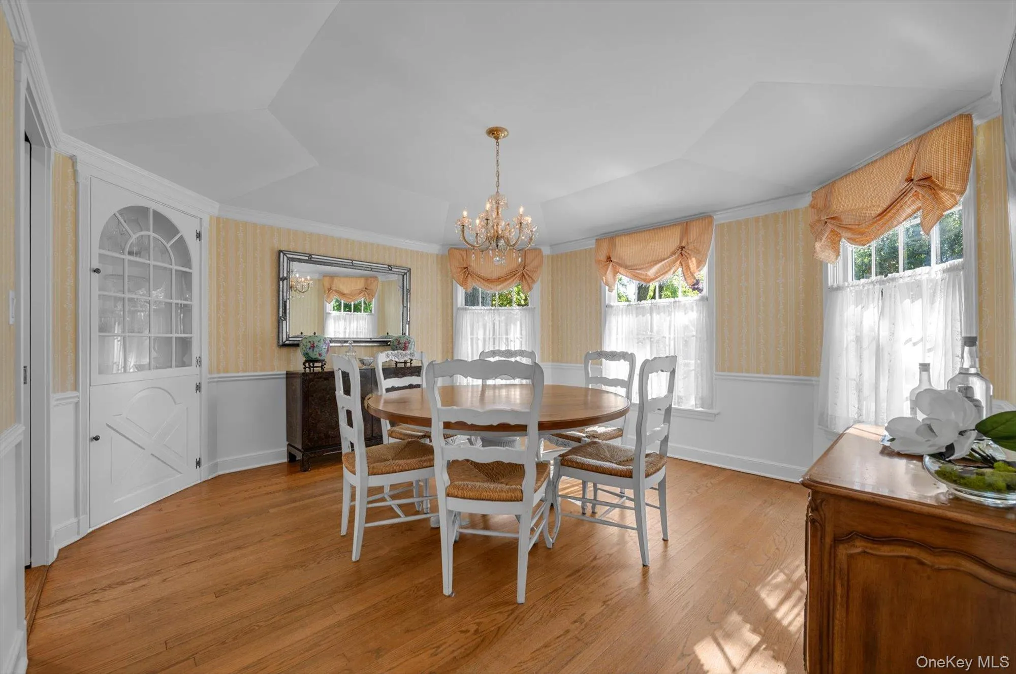 86 Summit Road, North Hempstead, NY, 4 Bedrooms Bedrooms, 8 Rooms Rooms,3 BathroomsBathrooms,Residential,For Rent,Summit,0,1056252 86 Summit Road, North Hempstead, NY, 4 Bedrooms Bedrooms, 8 Rooms Rooms,3 BathroomsBathrooms,Residential,For Rent,Summit,0,1056252