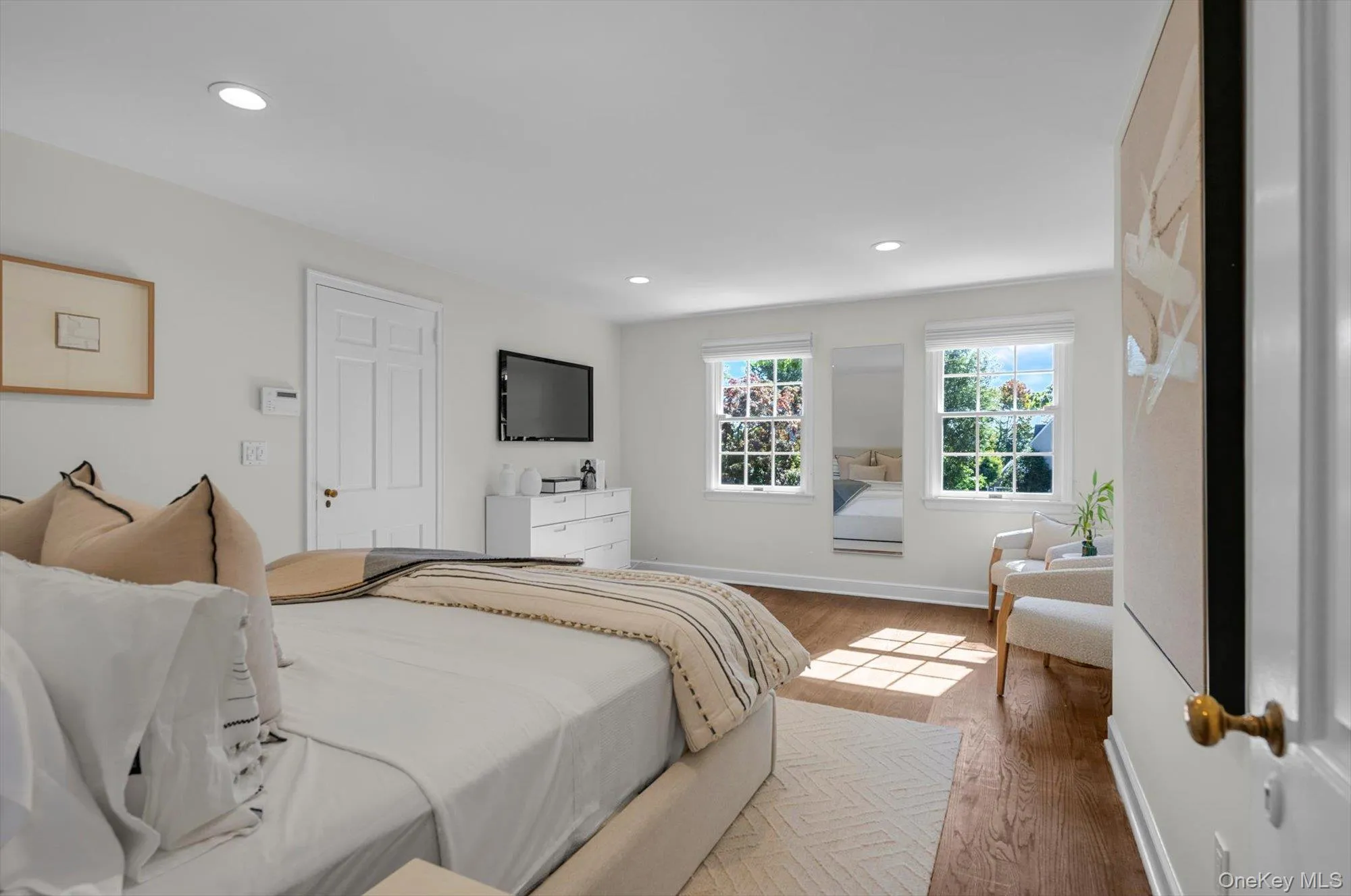 86 Summit Road, North Hempstead, NY, 4 Bedrooms Bedrooms, 8 Rooms Rooms,3 BathroomsBathrooms,Residential,For Rent,Summit,0,1056252 86 Summit Road, North Hempstead, NY, 4 Bedrooms Bedrooms, 8 Rooms Rooms,3 BathroomsBathrooms,Residential,For Rent,Summit,0,1056252