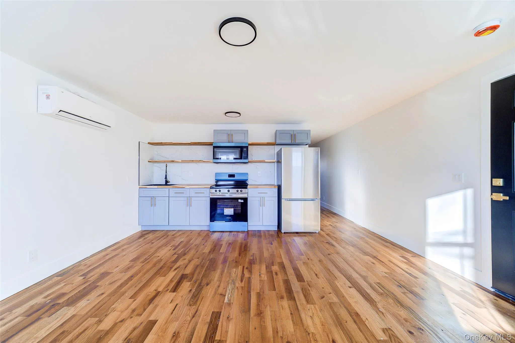 258 State Street, Hudson, NY, 2 Bedroom Bedrooms, 3 Room Rooms,1 BathroomBathrooms,Residential Lease,For Rent,State,0,1056261 258 State Street, Hudson, NY, 2 Bedroom Bedrooms, 3 Room Rooms,1 BathroomBathrooms,Residential Lease,For Rent,State,0,1056261