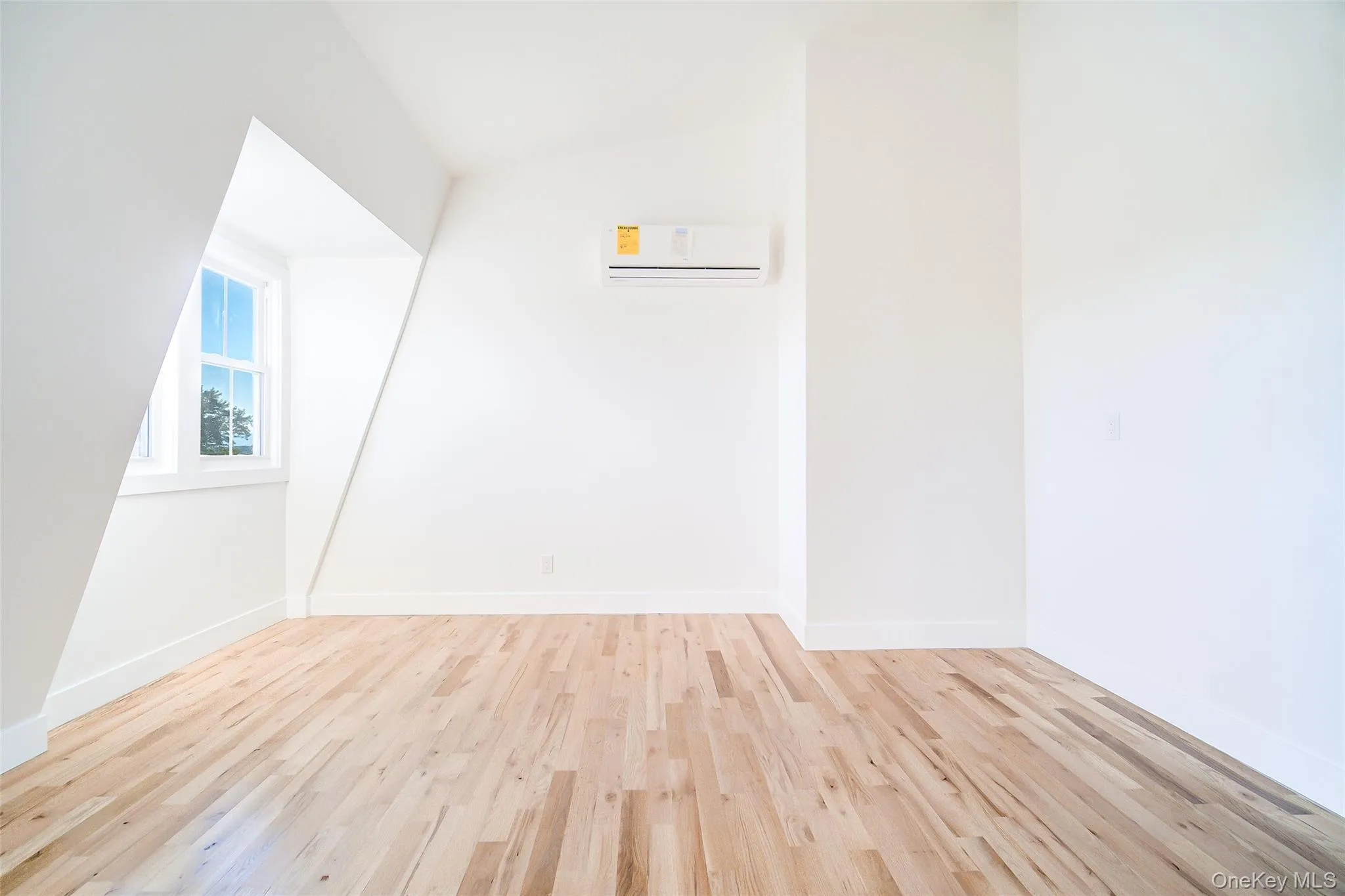 258 State Street, Hudson, NY, 1 Bedroom Bedrooms, 2 Room Rooms,1 BathroomBathrooms,Residential Lease,For Rent,State,0,1056268 258 State Street, Hudson, NY, 1 Bedroom Bedrooms, 2 Room Rooms,1 BathroomBathrooms,Residential Lease,For Rent,State,0,1056268