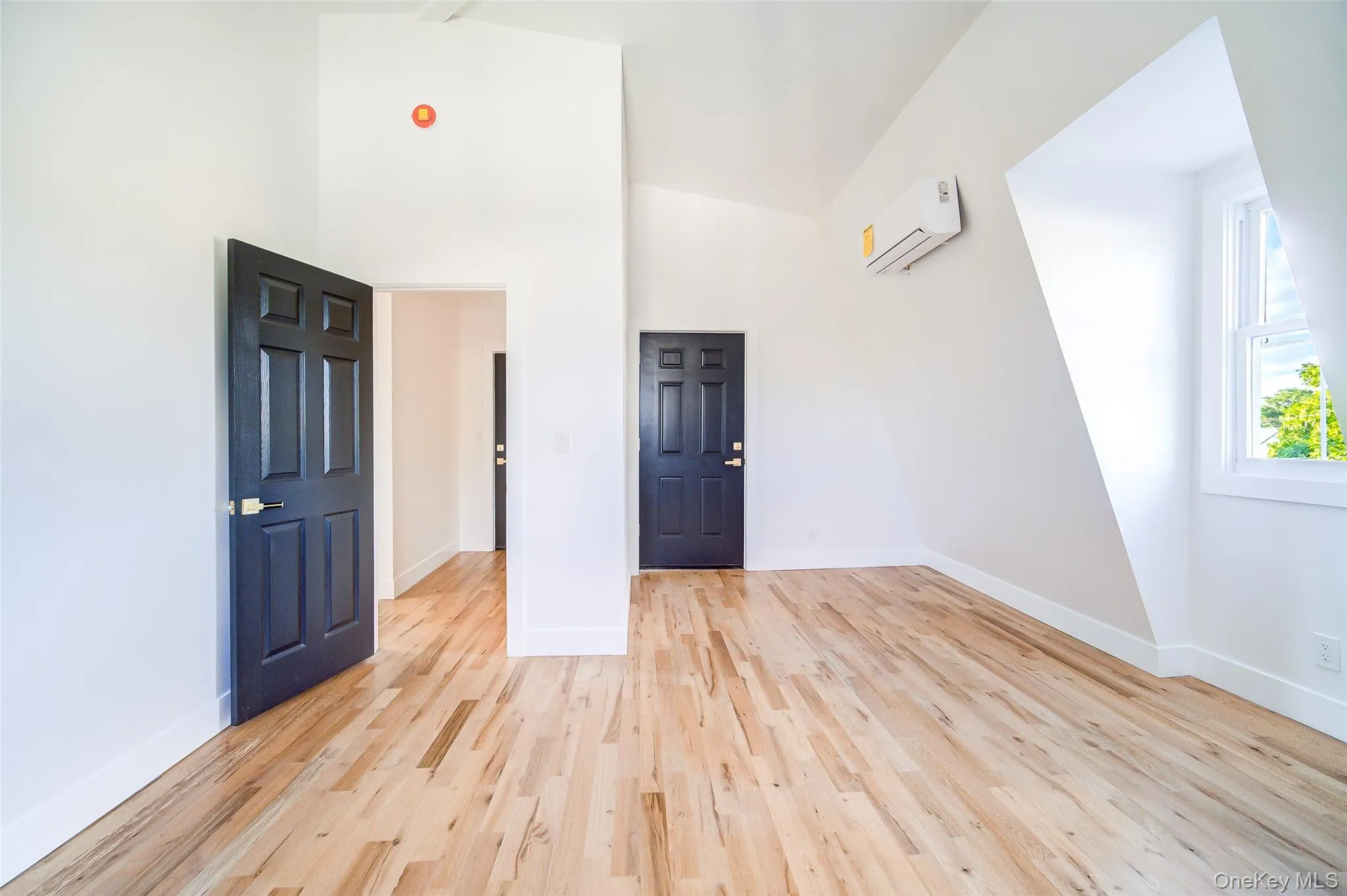 258 State Street, Hudson, NY, 1 Bedroom Bedrooms, 2 Room Rooms,1 BathroomBathrooms,Residential Lease,For Rent,State,0,1056268 258 State Street, Hudson, NY, 1 Bedroom Bedrooms, 2 Room Rooms,1 BathroomBathrooms,Residential Lease,For Rent,State,0,1056268