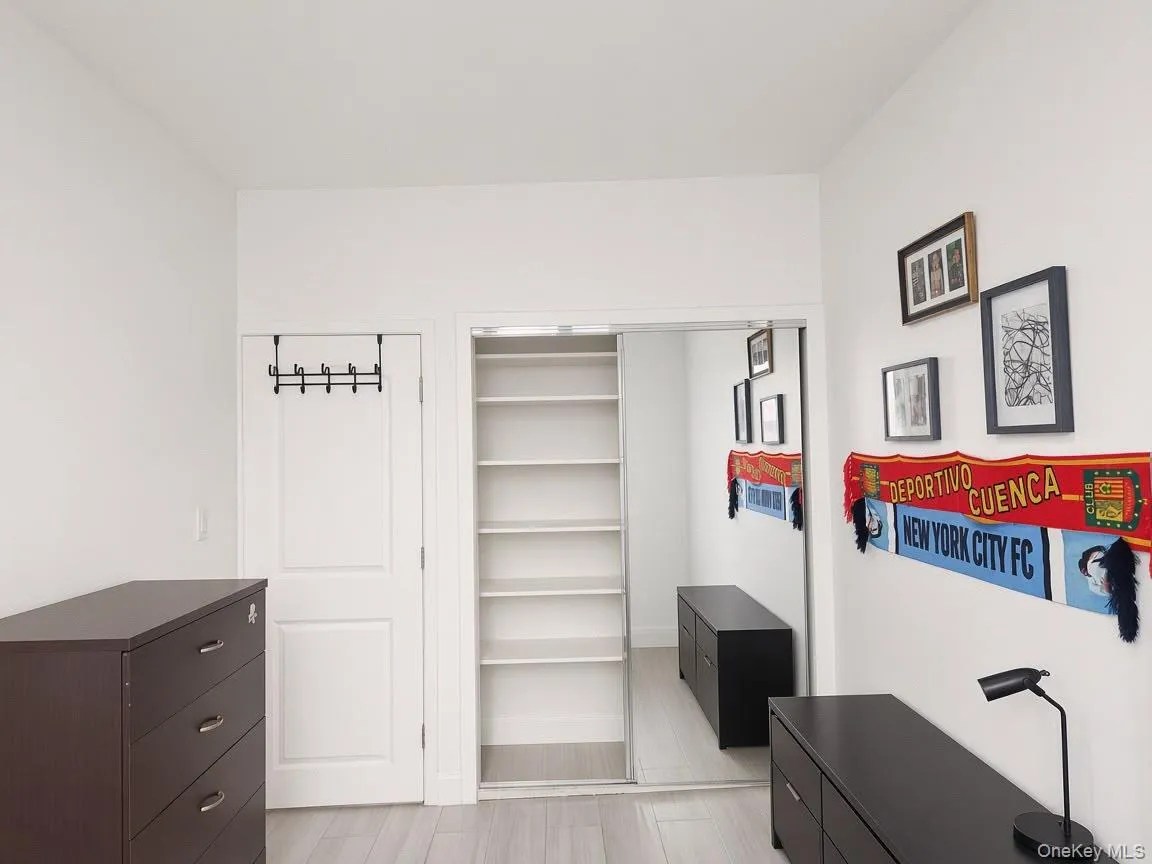102-03 Northern Boulevard, New York, NY, 2 Bedroom Bedrooms, 5 Room Rooms,1 BathroomBathrooms,Residential Lease,For Rent,Northern,0,1056270 102-03 Northern Boulevard, New York, NY, 2 Bedroom Bedrooms, 5 Room Rooms,1 BathroomBathrooms,Residential Lease,For Rent,Northern,0,1056270