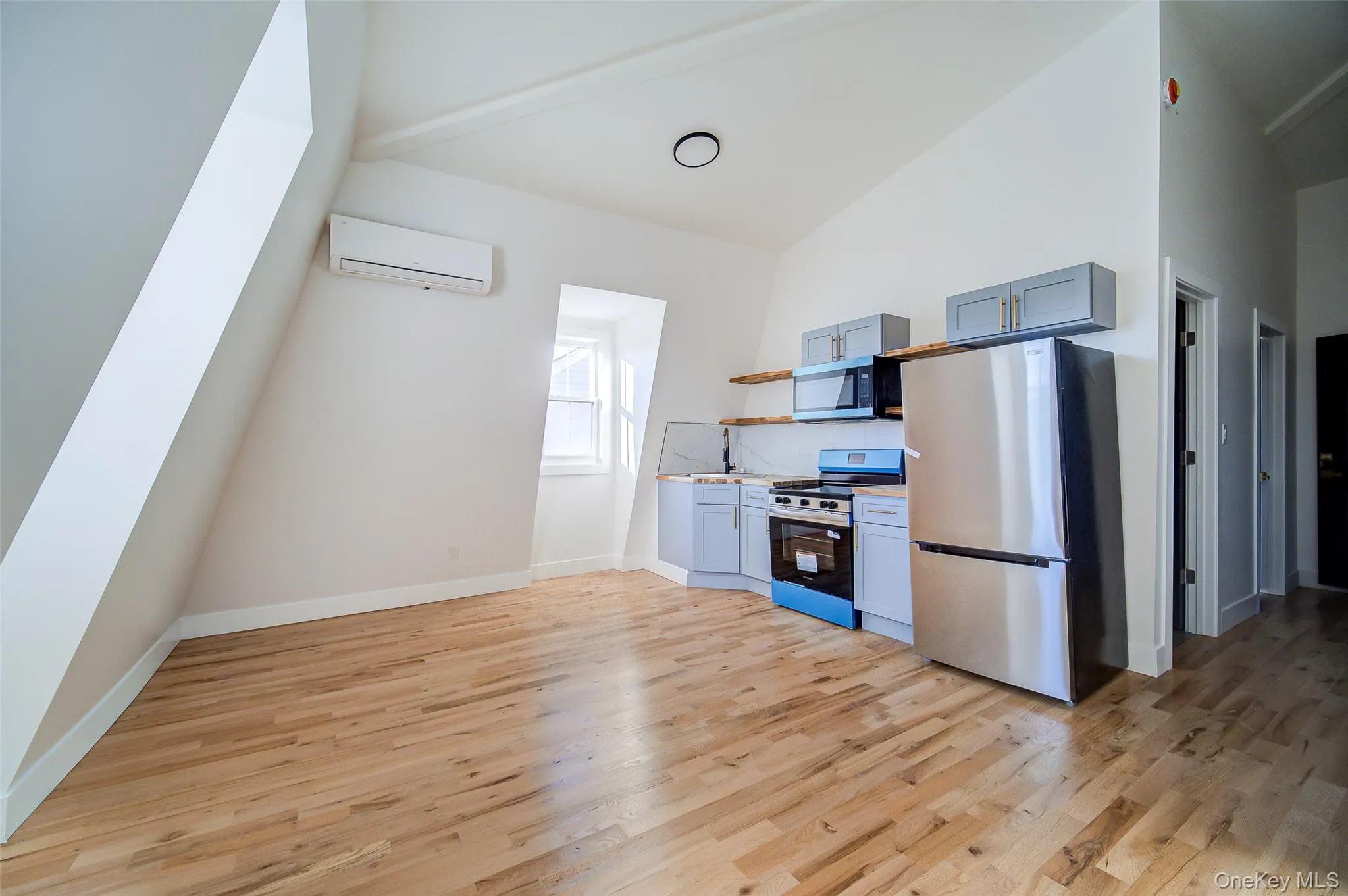 258 State Street, Hudson, NY, 1 Bedroom Bedrooms, 2 Room Rooms,1 BathroomBathrooms,Residential Lease,For Rent,State,0,1056271 258 State Street, Hudson, NY, 1 Bedroom Bedrooms, 2 Room Rooms,1 BathroomBathrooms,Residential Lease,For Rent,State,0,1056271