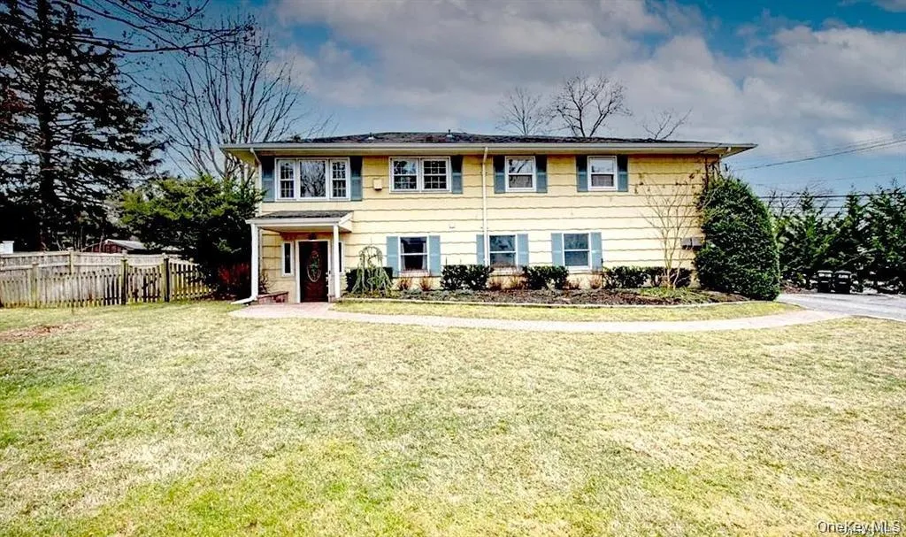 1 Cliftwood Drive, Huntington, NY, 3 Bedrooms Bedrooms, 8 Rooms Rooms,2 BathroomsBathrooms,Residential Lease,For Rent,Cliftwood,0,1056275 1 Cliftwood Drive, Huntington, NY, 3 Bedrooms Bedrooms, 8 Rooms Rooms,2 BathroomsBathrooms,Residential Lease,For Rent,Cliftwood,0,1056275