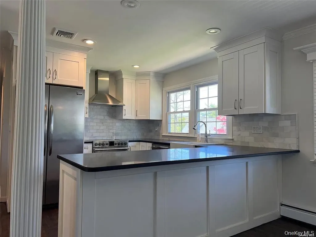 1 Cliftwood Drive, Huntington, NY, 3 Bedrooms Bedrooms, 8 Rooms Rooms,2 BathroomsBathrooms,Residential Lease,For Rent,Cliftwood,0,1056275 1 Cliftwood Drive, Huntington, NY, 3 Bedrooms Bedrooms, 8 Rooms Rooms,2 BathroomsBathrooms,Residential Lease,For Rent,Cliftwood,0,1056275