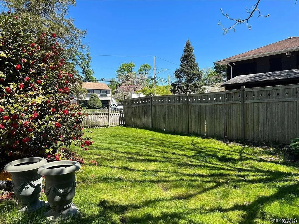 1 Cliftwood Drive, Huntington, NY, 3 Bedrooms Bedrooms, 8 Rooms Rooms,2 BathroomsBathrooms,Residential Lease,For Rent,Cliftwood,0,1056275 1 Cliftwood Drive, Huntington, NY, 3 Bedrooms Bedrooms, 8 Rooms Rooms,2 BathroomsBathrooms,Residential Lease,For Rent,Cliftwood,0,1056275