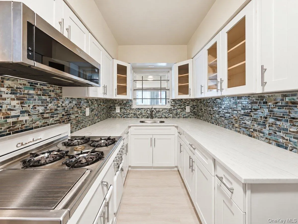 4227 Wilder Avenue, New York, NY, 3 Bedrooms Bedrooms, 7 Rooms Rooms,2 BathroomsBathrooms,Residential,For Rent,Wilder,0,1056276 4227 Wilder Avenue, New York, NY, 3 Bedrooms Bedrooms, 7 Rooms Rooms,2 BathroomsBathrooms,Residential,For Rent,Wilder,0,1056276