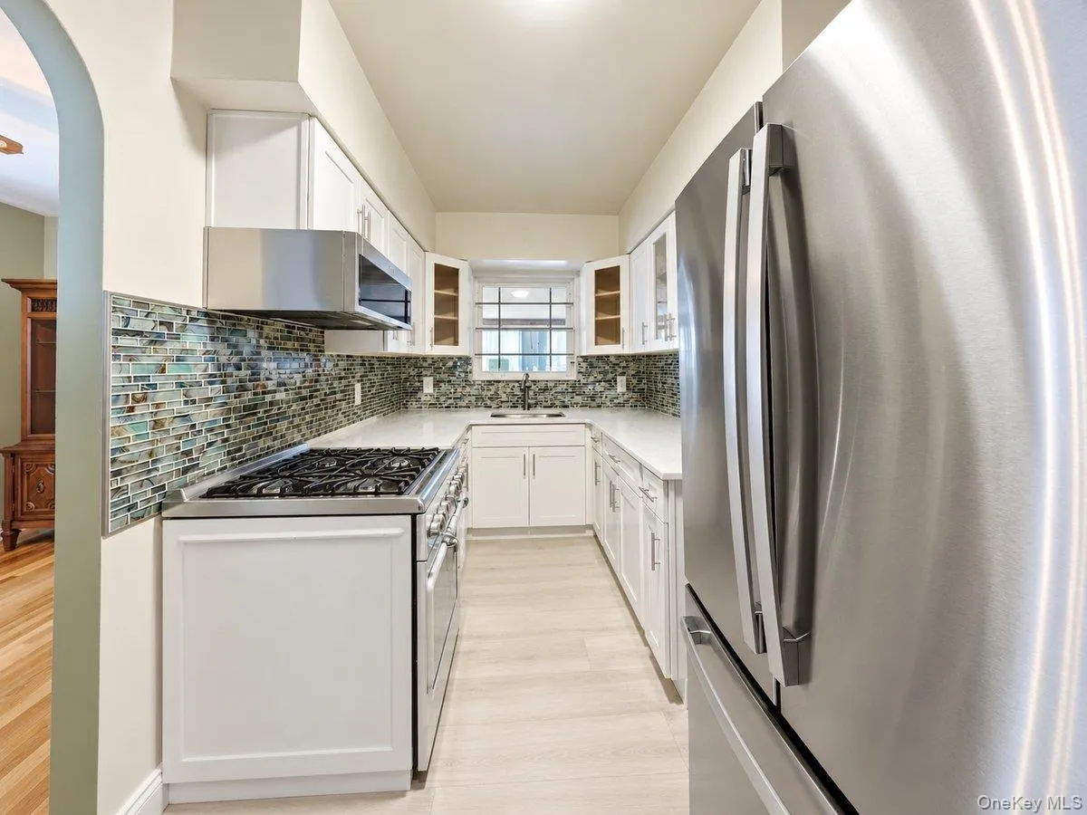 4227 Wilder Avenue, New York, NY, 3 Bedrooms Bedrooms, 7 Rooms Rooms,2 BathroomsBathrooms,Residential,For Rent,Wilder,0,1056276 4227 Wilder Avenue, New York, NY, 3 Bedrooms Bedrooms, 7 Rooms Rooms,2 BathroomsBathrooms,Residential,For Rent,Wilder,0,1056276