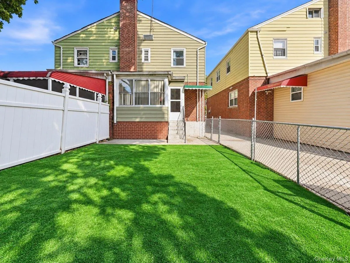 4227 Wilder Avenue, New York, NY, 3 Bedrooms Bedrooms, 7 Rooms Rooms,2 BathroomsBathrooms,Residential,For Rent,Wilder,0,1056276 4227 Wilder Avenue, New York, NY, 3 Bedrooms Bedrooms, 7 Rooms Rooms,2 BathroomsBathrooms,Residential,For Rent,Wilder,0,1056276
