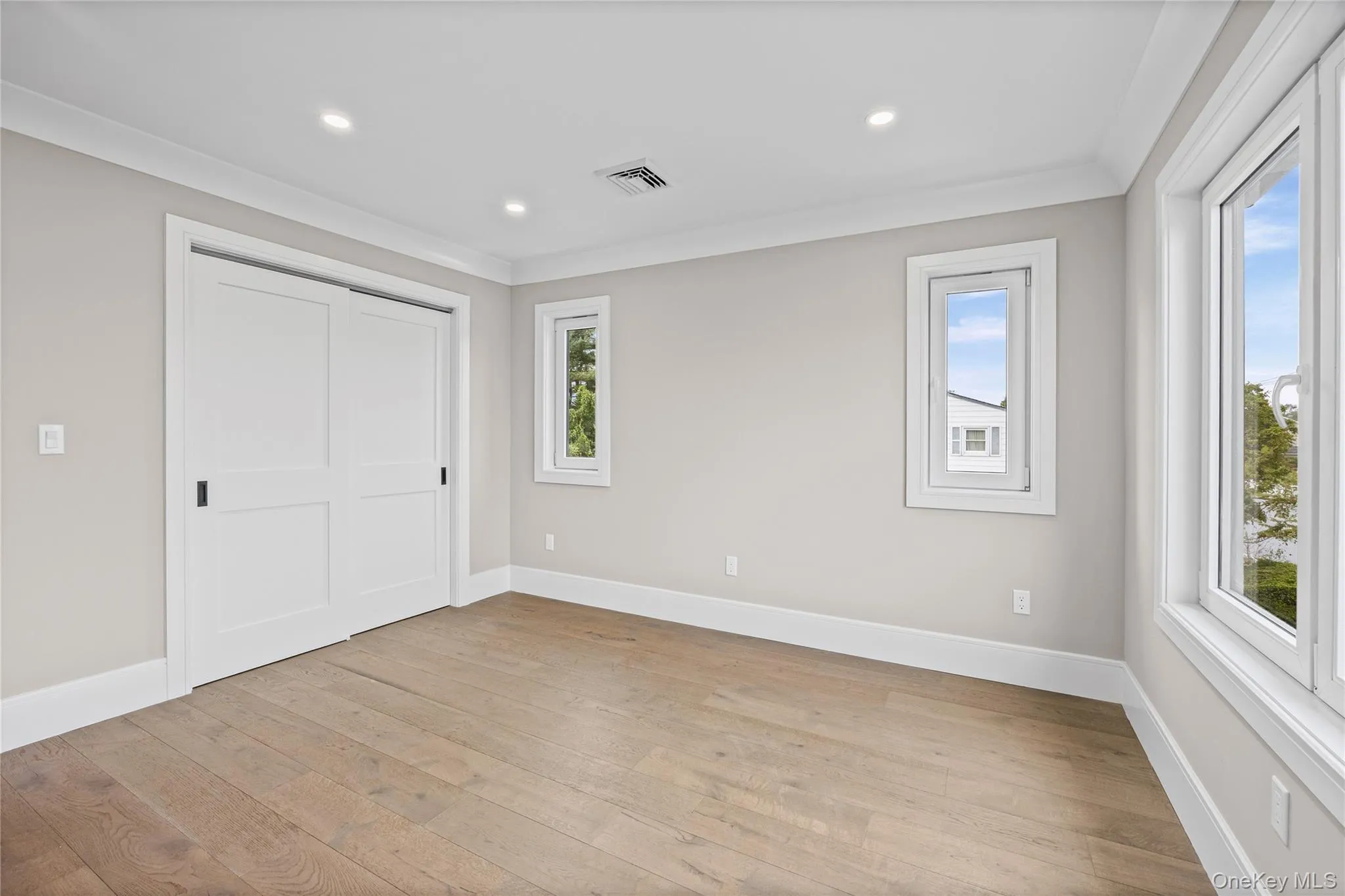 19 Nevada Street, Oyster Bay, NY, 5 Bedrooms Bedrooms, 11 Rooms Rooms,4 BathroomsBathrooms,Residential,For Rent,Nevada,0,1056278 19 Nevada Street, Oyster Bay, NY, 5 Bedrooms Bedrooms, 11 Rooms Rooms,4 BathroomsBathrooms,Residential,For Rent,Nevada,0,1056278
