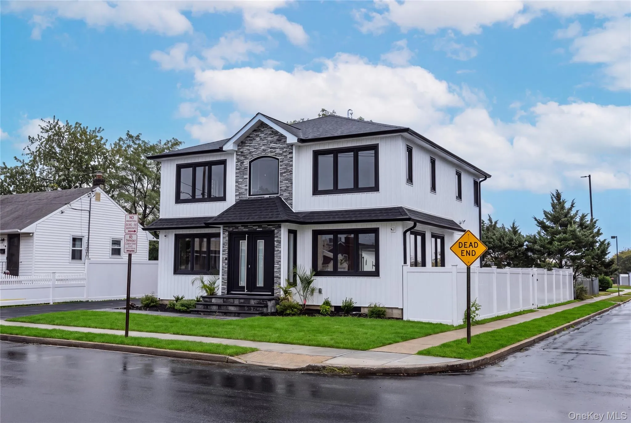19 Nevada Street, Oyster Bay, NY, 5 Bedrooms Bedrooms, 11 Rooms Rooms,4 BathroomsBathrooms,Residential,For Rent,Nevada,0,1056278 19 Nevada Street, Oyster Bay, NY, 5 Bedrooms Bedrooms, 11 Rooms Rooms,4 BathroomsBathrooms,Residential,For Rent,Nevada,0,1056278
