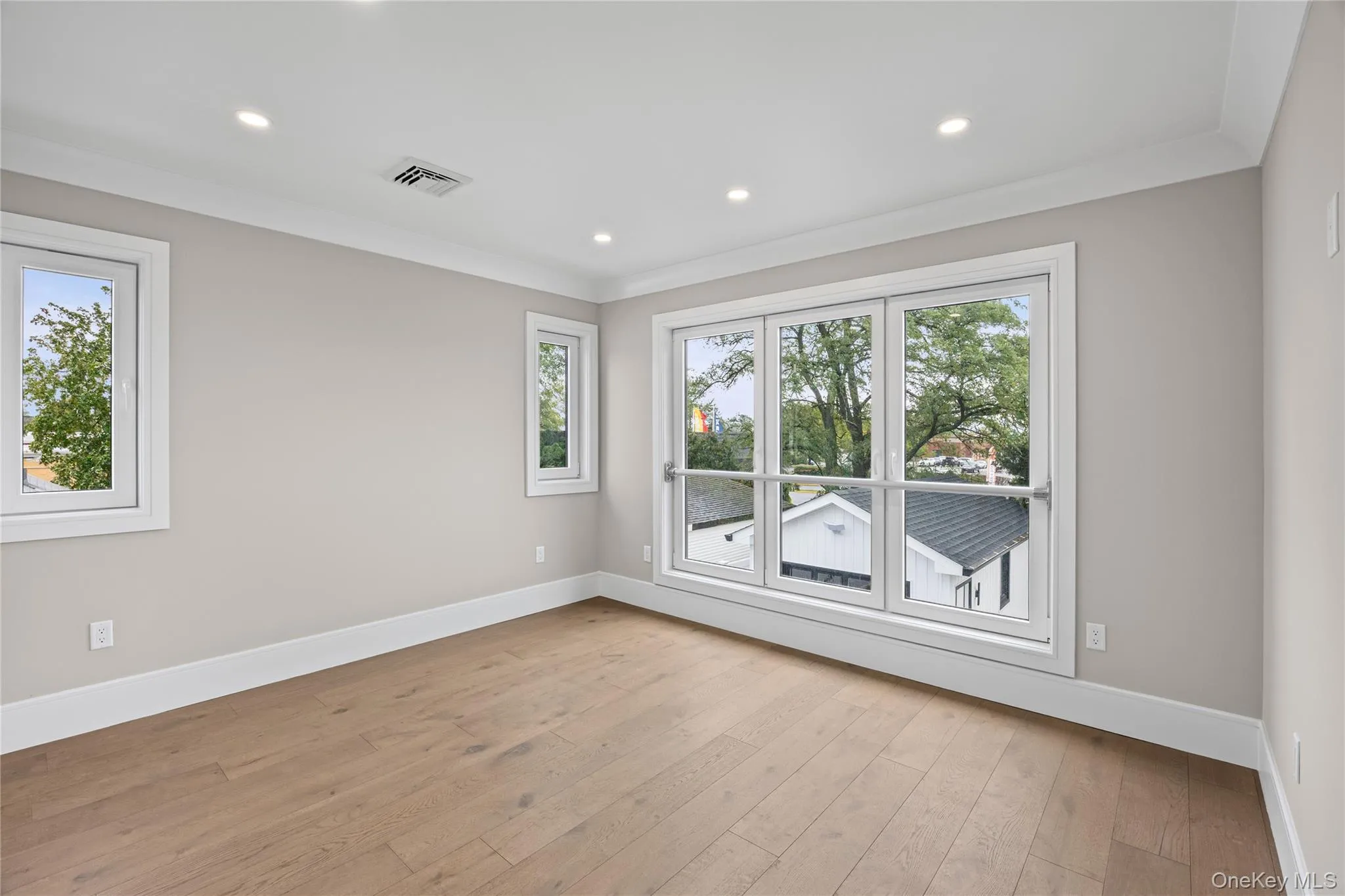 19 Nevada Street, Oyster Bay, NY, 5 Bedrooms Bedrooms, 11 Rooms Rooms,4 BathroomsBathrooms,Residential,For Rent,Nevada,0,1056278 19 Nevada Street, Oyster Bay, NY, 5 Bedrooms Bedrooms, 11 Rooms Rooms,4 BathroomsBathrooms,Residential,For Rent,Nevada,0,1056278
