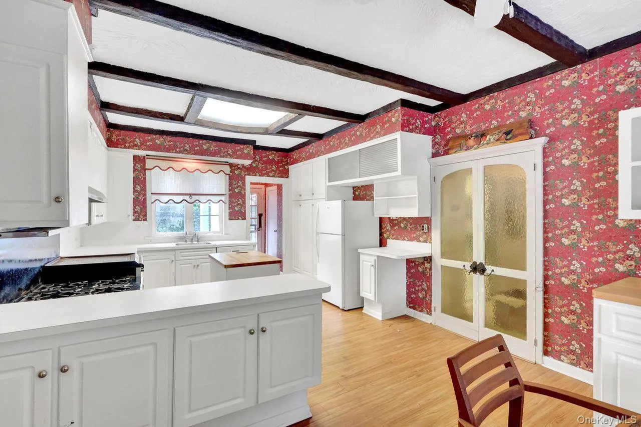 20050 Grand Central Parkway, New York, NY, 3 Bedrooms Bedrooms, 8 Rooms Rooms,3 BathroomsBathrooms,Residential,For Rent,Grand Central,0,1056279 20050 Grand Central Parkway, New York, NY, 3 Bedrooms Bedrooms, 8 Rooms Rooms,3 BathroomsBathrooms,Residential,For Rent,Grand Central,0,1056279