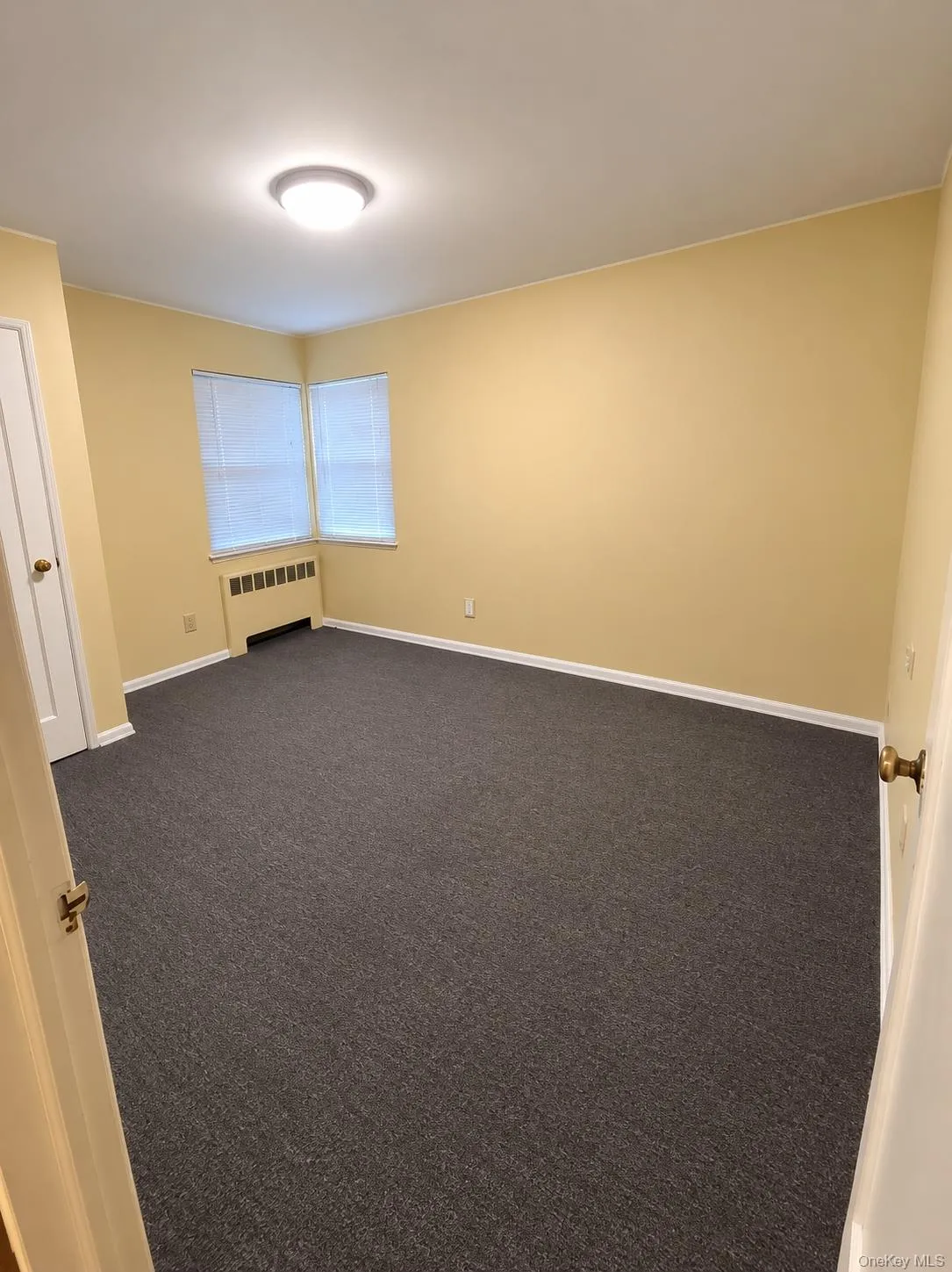 29 Emerson Court, North Hempstead, NY, 4 Bedrooms Bedrooms, 10 Rooms Rooms,2 BathroomsBathrooms,Residential,For Rent,Emerson,0,1056284 29 Emerson Court, North Hempstead, NY, 4 Bedrooms Bedrooms, 10 Rooms Rooms,2 BathroomsBathrooms,Residential,For Rent,Emerson,0,1056284