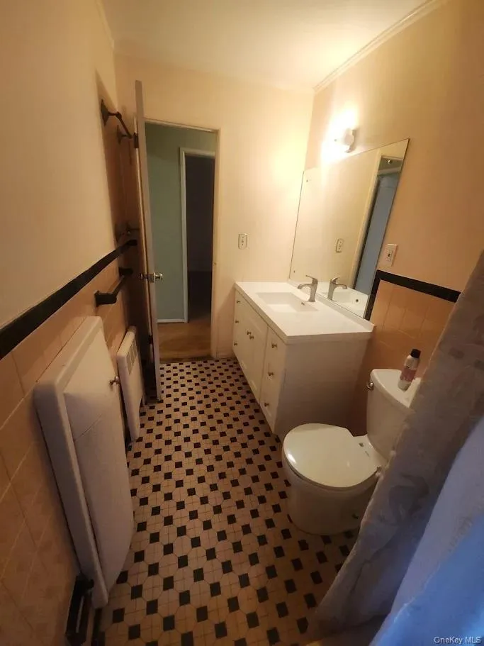 29 Emerson Court, North Hempstead, NY, 4 Bedrooms Bedrooms, 10 Rooms Rooms,2 BathroomsBathrooms,Residential,For Rent,Emerson,0,1056284 29 Emerson Court, North Hempstead, NY, 4 Bedrooms Bedrooms, 10 Rooms Rooms,2 BathroomsBathrooms,Residential,For Rent,Emerson,0,1056284