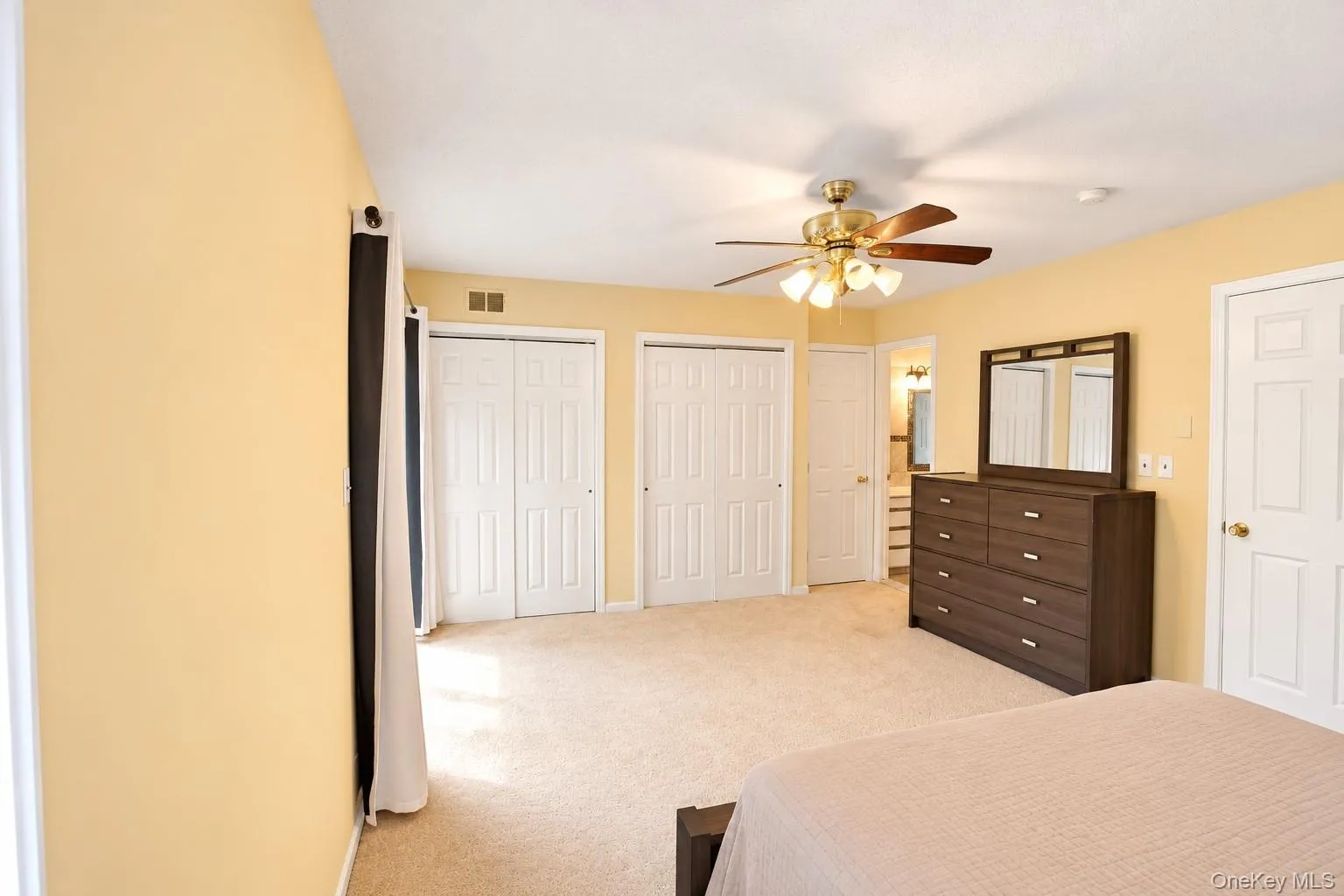153 Treetop Circle, Clarkstown, NY, 2 Bedrooms Bedrooms, 4 Rooms Rooms,1 BathroomBathrooms,Residential,For Rent,Treetop,0,1056285 153 Treetop Circle, Clarkstown, NY, 2 Bedrooms Bedrooms, 4 Rooms Rooms,1 BathroomBathrooms,Residential,For Rent,Treetop,0,1056285