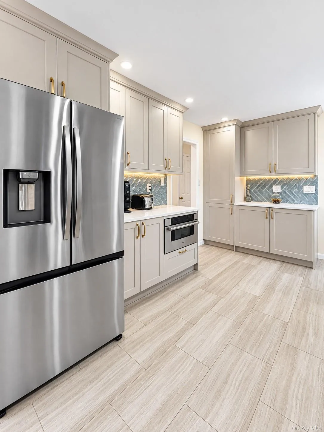 94 massapequa Avenue, Oyster Bay, NY, 4 Bedrooms Bedrooms, 11 Rooms Rooms,3 BathroomsBathrooms,Residential,For Rent,massapequa,0,1056286 94 massapequa Avenue, Oyster Bay, NY, 4 Bedrooms Bedrooms, 11 Rooms Rooms,3 BathroomsBathrooms,Residential,For Rent,massapequa,0,1056286
