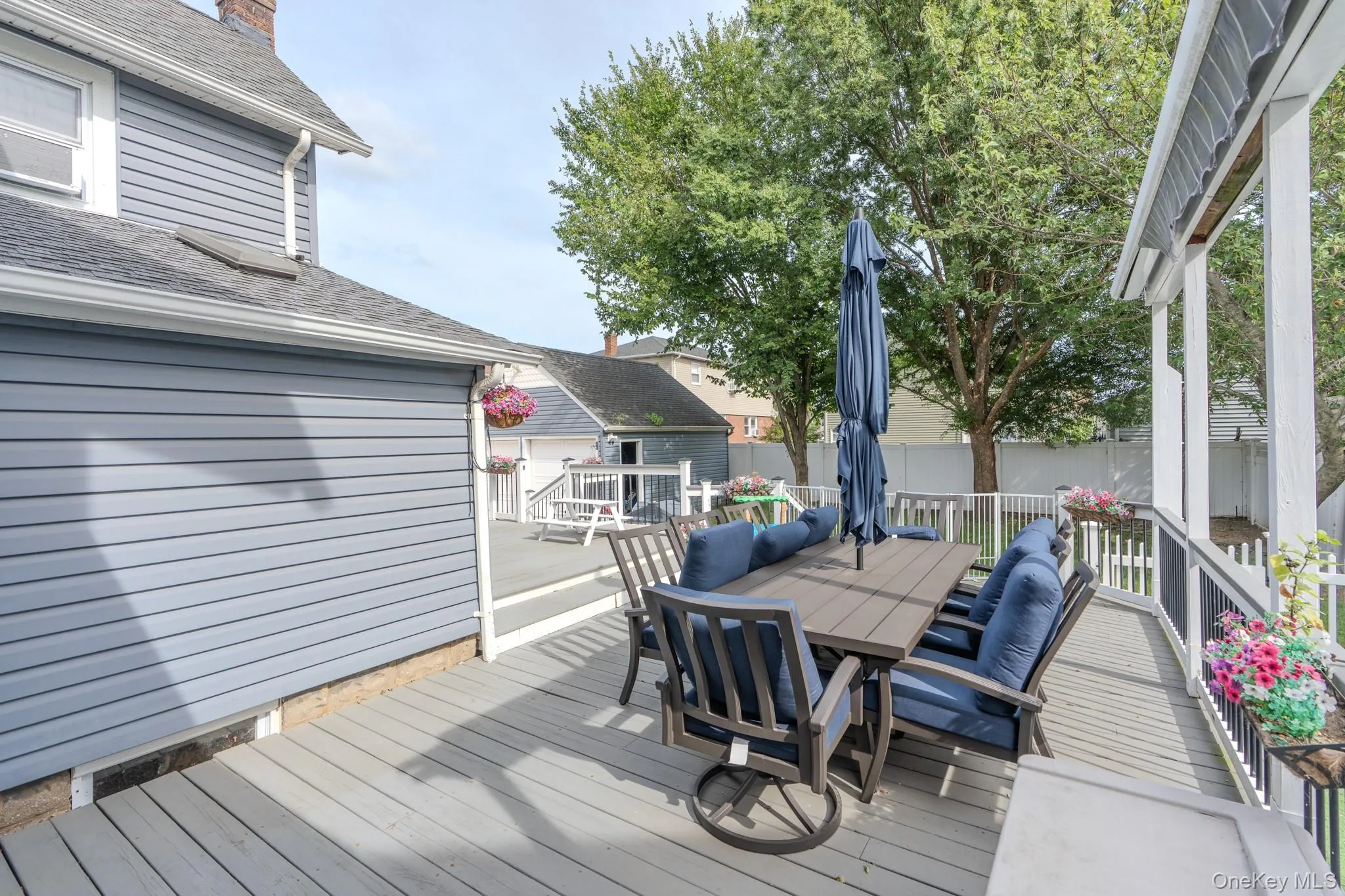 18 1st Avenue, Hempstead, NY, 3 Bedrooms Bedrooms, 9 Rooms Rooms,2 BathroomsBathrooms,Residential,For Rent,1st,0,1056288 18 1st Avenue, Hempstead, NY, 3 Bedrooms Bedrooms, 9 Rooms Rooms,2 BathroomsBathrooms,Residential,For Rent,1st,0,1056288