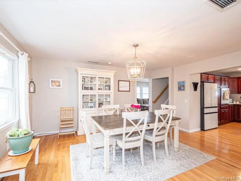 21 James Street, Islip, NY, 3 Bedrooms Bedrooms, 6 Rooms Rooms,2 BathroomsBathrooms,Residential,For Rent,James,0,1056302 21 James Street, Islip, NY, 3 Bedrooms Bedrooms, 6 Rooms Rooms,2 BathroomsBathrooms,Residential,For Rent,James,0,1056302