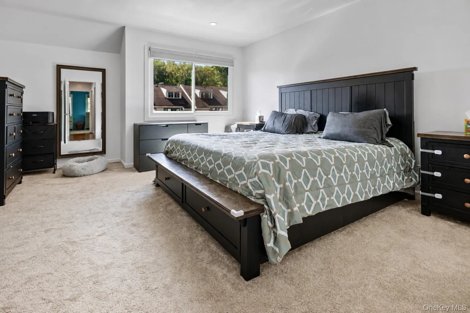 271 Signs Road, New York, NY, 3 Bedrooms Bedrooms, 9 Rooms Rooms,2 BathroomsBathrooms,Residential,For Rent,Signs,0,1056303 271 Signs Road, New York, NY, 3 Bedrooms Bedrooms, 9 Rooms Rooms,2 BathroomsBathrooms,Residential,For Rent,Signs,0,1056303