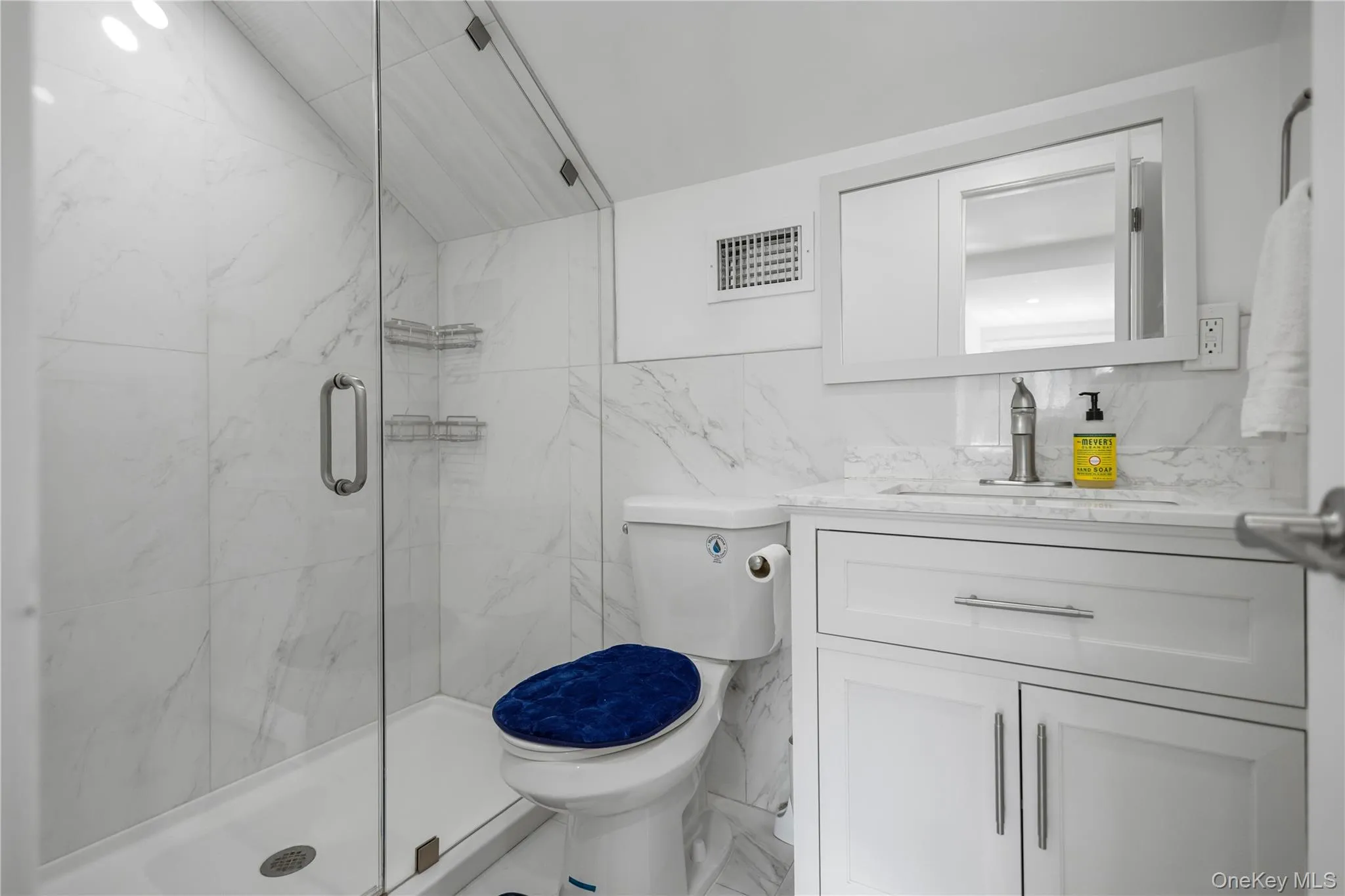 271 Signs Road, New York, NY, 3 Bedrooms Bedrooms, 9 Rooms Rooms,2 BathroomsBathrooms,Residential,For Rent,Signs,0,1056303 271 Signs Road, New York, NY, 3 Bedrooms Bedrooms, 9 Rooms Rooms,2 BathroomsBathrooms,Residential,For Rent,Signs,0,1056303