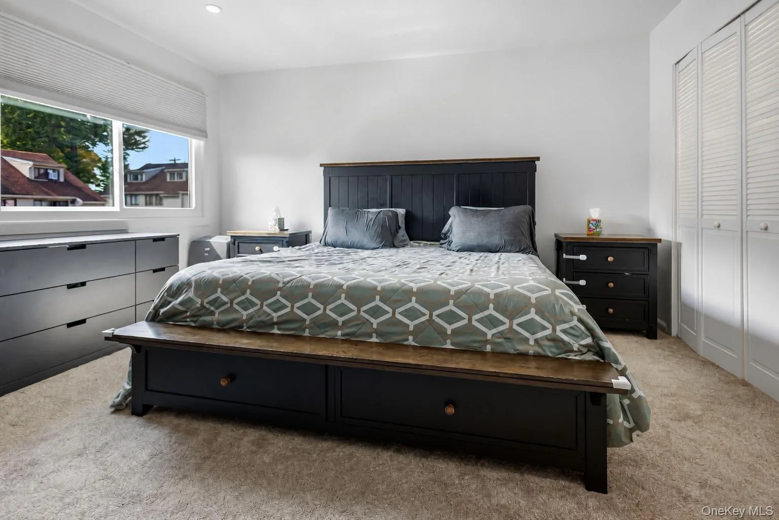 271 Signs Road, New York, NY, 3 Bedrooms Bedrooms, 9 Rooms Rooms,2 BathroomsBathrooms,Residential,For Rent,Signs,0,1056303 271 Signs Road, New York, NY, 3 Bedrooms Bedrooms, 9 Rooms Rooms,2 BathroomsBathrooms,Residential,For Rent,Signs,0,1056303