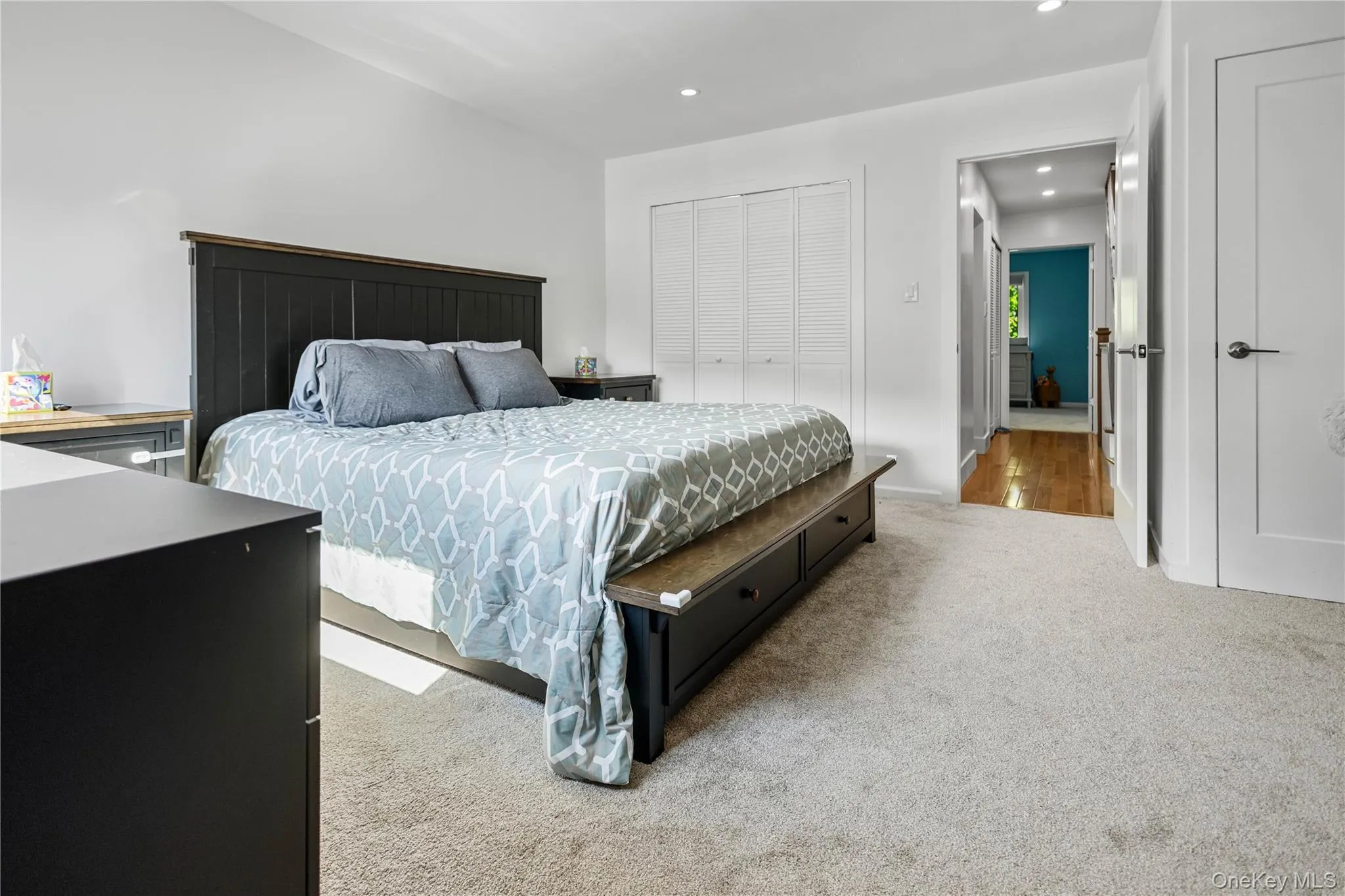 271 Signs Road, New York, NY, 3 Bedrooms Bedrooms, 9 Rooms Rooms,2 BathroomsBathrooms,Residential,For Rent,Signs,0,1056303 271 Signs Road, New York, NY, 3 Bedrooms Bedrooms, 9 Rooms Rooms,2 BathroomsBathrooms,Residential,For Rent,Signs,0,1056303
