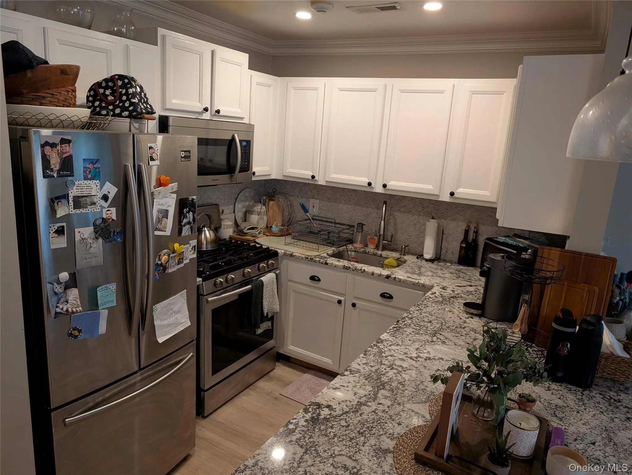 1506 Sara Circle, Brookhaven, NY, 2 Bedrooms Bedrooms, 6 Rooms Rooms,2 BathroomsBathrooms,Residential Lease,For Rent,Sara,0,1056307 1506 Sara Circle, Brookhaven, NY, 2 Bedrooms Bedrooms, 6 Rooms Rooms,2 BathroomsBathrooms,Residential Lease,For Rent,Sara,0,1056307