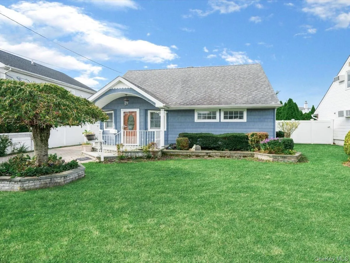 937 Mirabelle Avenue, Hempstead, NY, 4 Bedrooms Bedrooms, 8 Rooms Rooms,1 BathroomBathrooms,Residential,For Rent,Mirabelle,0,1056308 937 Mirabelle Avenue, Hempstead, NY, 4 Bedrooms Bedrooms, 8 Rooms Rooms,1 BathroomBathrooms,Residential,For Rent,Mirabelle,0,1056308