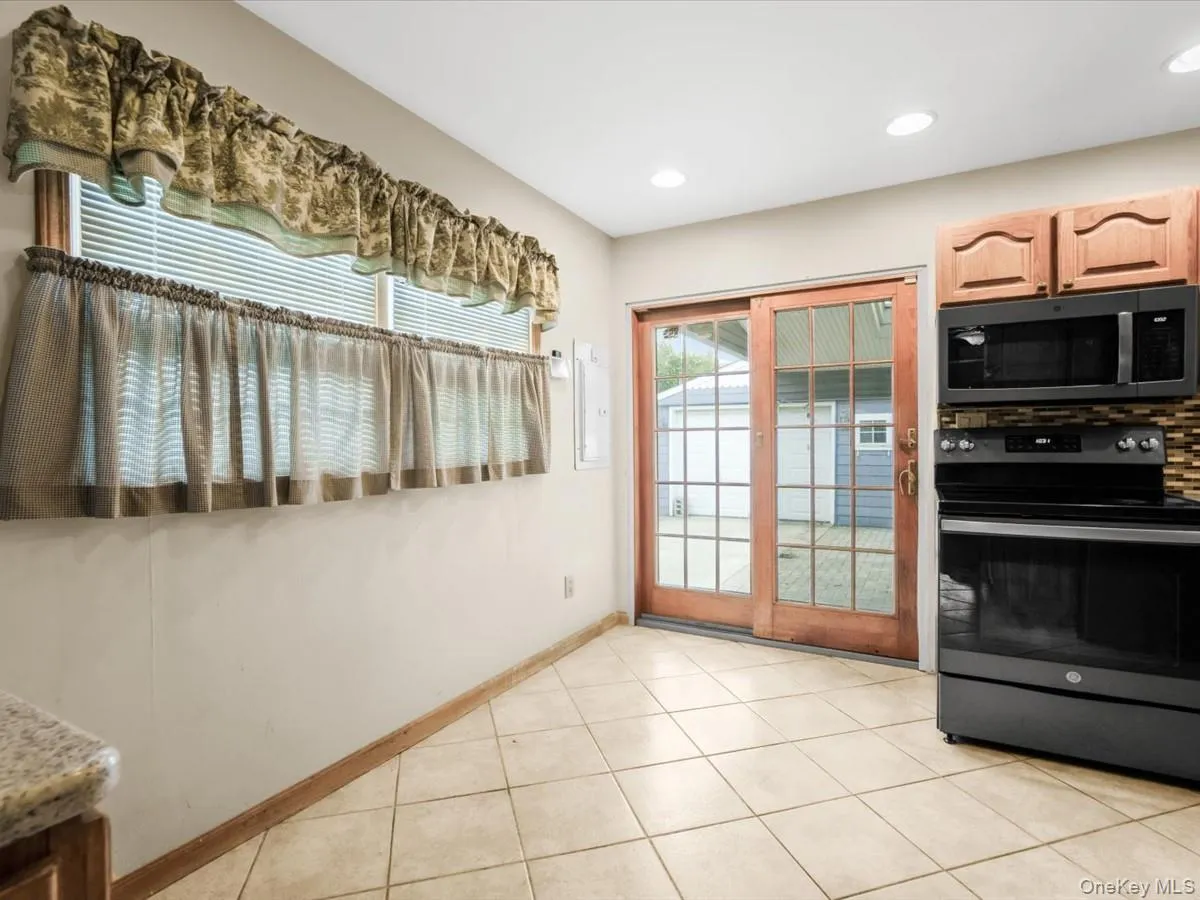 937 Mirabelle Avenue, Hempstead, NY, 4 Bedrooms Bedrooms, 8 Rooms Rooms,1 BathroomBathrooms,Residential,For Rent,Mirabelle,0,1056308 937 Mirabelle Avenue, Hempstead, NY, 4 Bedrooms Bedrooms, 8 Rooms Rooms,1 BathroomBathrooms,Residential,For Rent,Mirabelle,0,1056308
