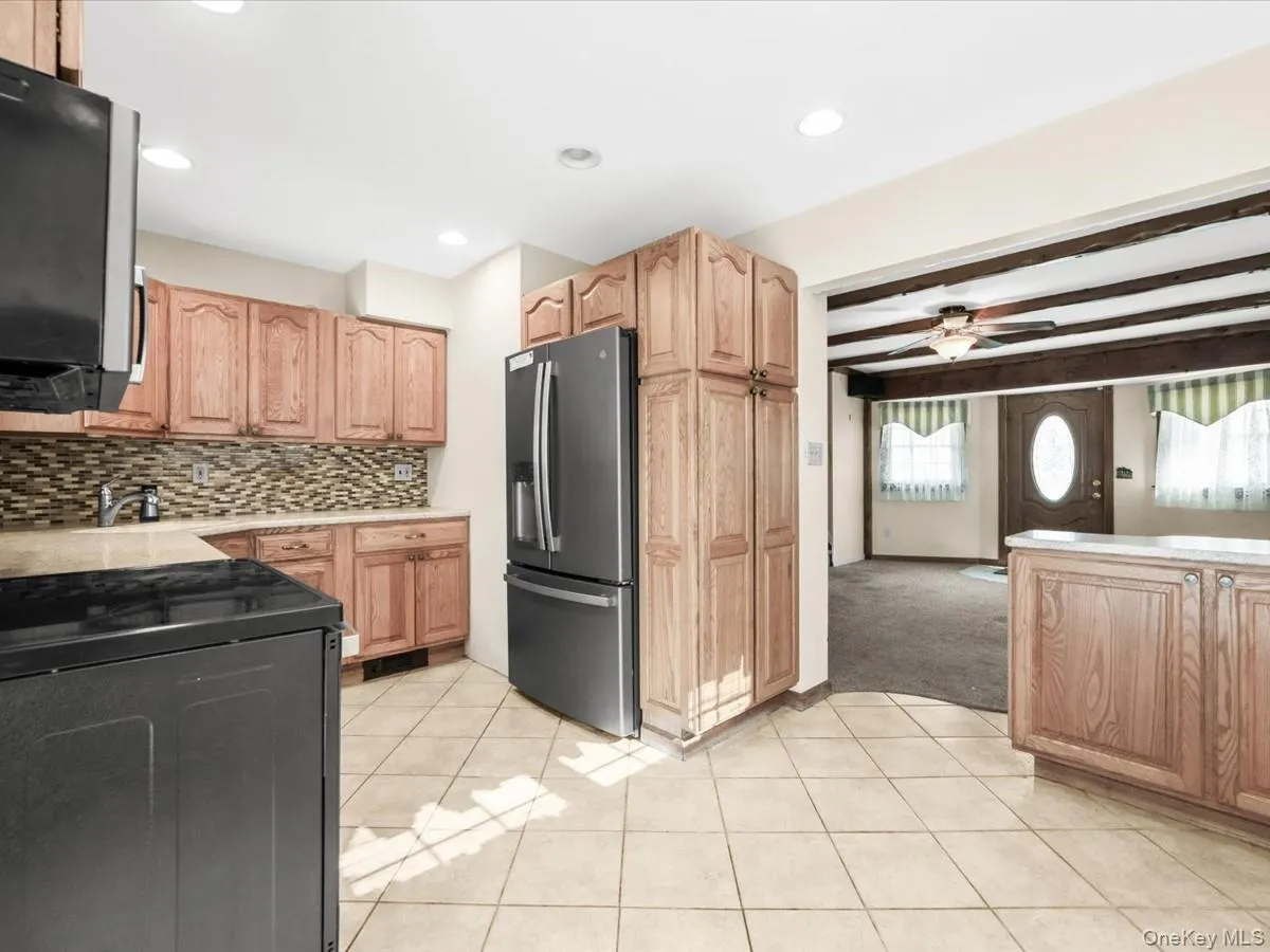 937 Mirabelle Avenue, Hempstead, NY, 4 Bedrooms Bedrooms, 8 Rooms Rooms,1 BathroomBathrooms,Residential,For Rent,Mirabelle,0,1056308 937 Mirabelle Avenue, Hempstead, NY, 4 Bedrooms Bedrooms, 8 Rooms Rooms,1 BathroomBathrooms,Residential,For Rent,Mirabelle,0,1056308