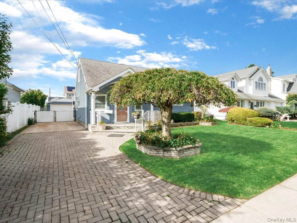 937 Mirabelle Avenue, Hempstead, NY, 4 Bedrooms Bedrooms, 8 Rooms Rooms,1 BathroomBathrooms,Residential,For Rent,Mirabelle,0,1056308 937 Mirabelle Avenue, Hempstead, NY, 4 Bedrooms Bedrooms, 8 Rooms Rooms,1 BathroomBathrooms,Residential,For Rent,Mirabelle,0,1056308