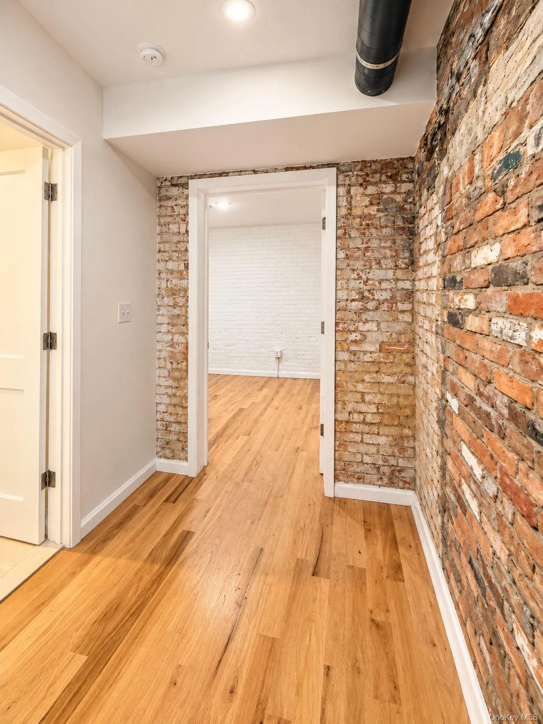 155 S River St, Troy, NY, 1 Bedroom Bedrooms, 4 Room Rooms,1 BathroomBathrooms,Residential Lease,For Rent,S River St,0,1056309 155 S River St, Troy, NY, 1 Bedroom Bedrooms, 4 Room Rooms,1 BathroomBathrooms,Residential Lease,For Rent,S River St,0,1056309