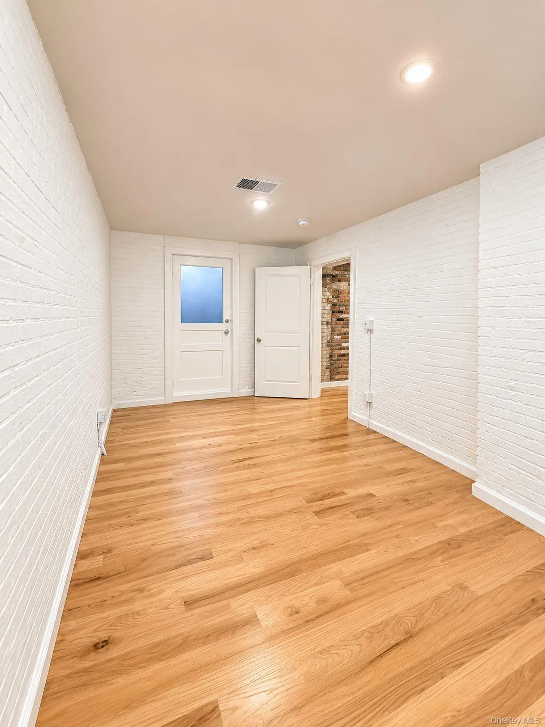155 S River St, Troy, NY, 1 Bedroom Bedrooms, 4 Room Rooms,1 BathroomBathrooms,Residential Lease,For Rent,S River St,0,1056309 155 S River St, Troy, NY, 1 Bedroom Bedrooms, 4 Room Rooms,1 BathroomBathrooms,Residential Lease,For Rent,S River St,0,1056309