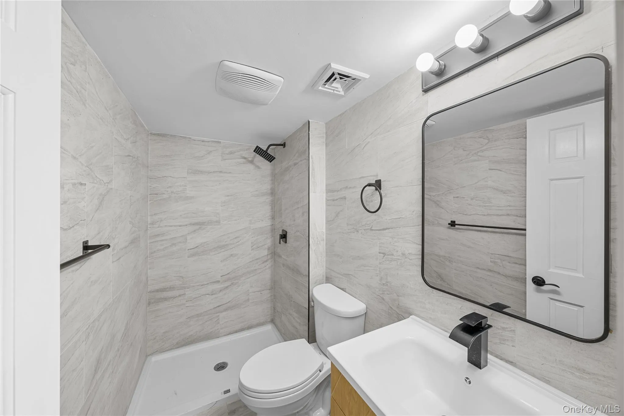 29 Melanie Lane, Oyster Bay, NY, 4 Bedrooms Bedrooms, 12 Rooms Rooms,4 BathroomsBathrooms,Residential,For Rent,Melanie,0,1056312 29 Melanie Lane, Oyster Bay, NY, 4 Bedrooms Bedrooms, 12 Rooms Rooms,4 BathroomsBathrooms,Residential,For Rent,Melanie,0,1056312