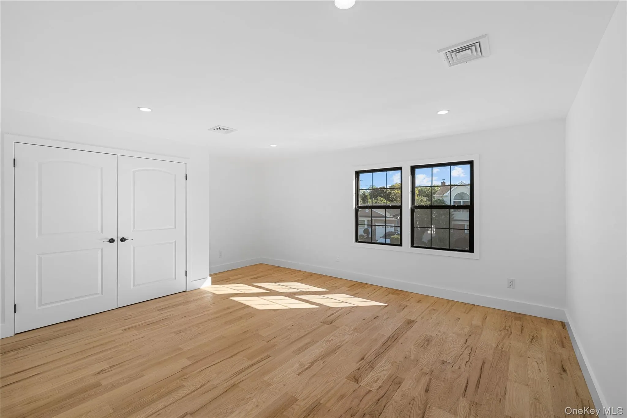 29 Melanie Lane, Oyster Bay, NY, 4 Bedrooms Bedrooms, 12 Rooms Rooms,4 BathroomsBathrooms,Residential,For Rent,Melanie,0,1056312 29 Melanie Lane, Oyster Bay, NY, 4 Bedrooms Bedrooms, 12 Rooms Rooms,4 BathroomsBathrooms,Residential,For Rent,Melanie,0,1056312