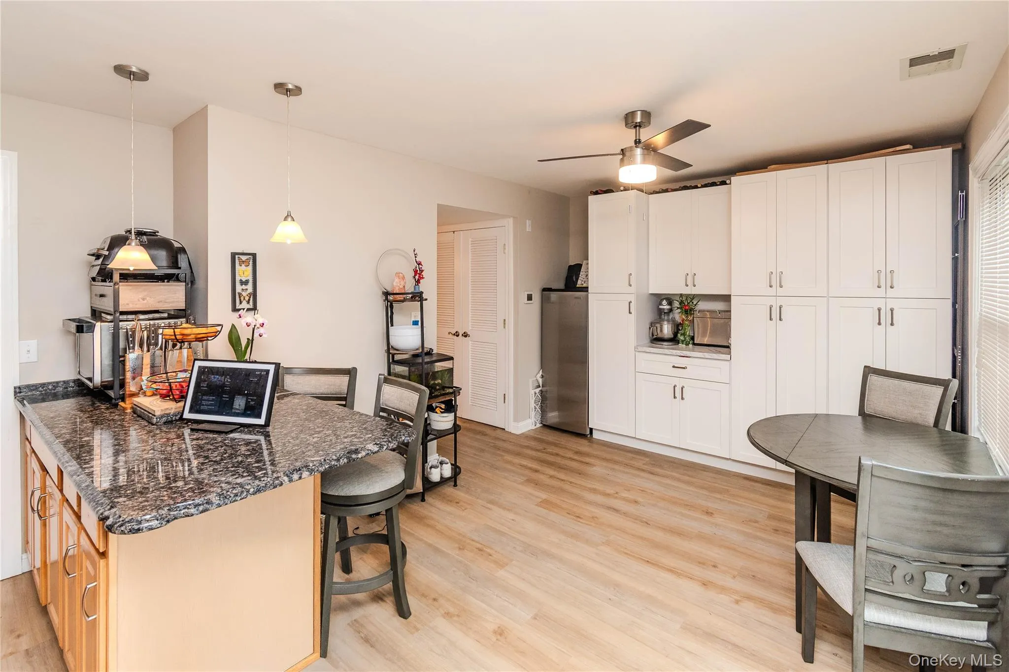 7 Sunny Brook Circle, Lloyd, NY, 3 Bedrooms Bedrooms, 7 Rooms Rooms,1 BathroomBathrooms,Residential,For Rent,Sunny Brook,0,1056318 7 Sunny Brook Circle, Lloyd, NY, 3 Bedrooms Bedrooms, 7 Rooms Rooms,1 BathroomBathrooms,Residential,For Rent,Sunny Brook,0,1056318