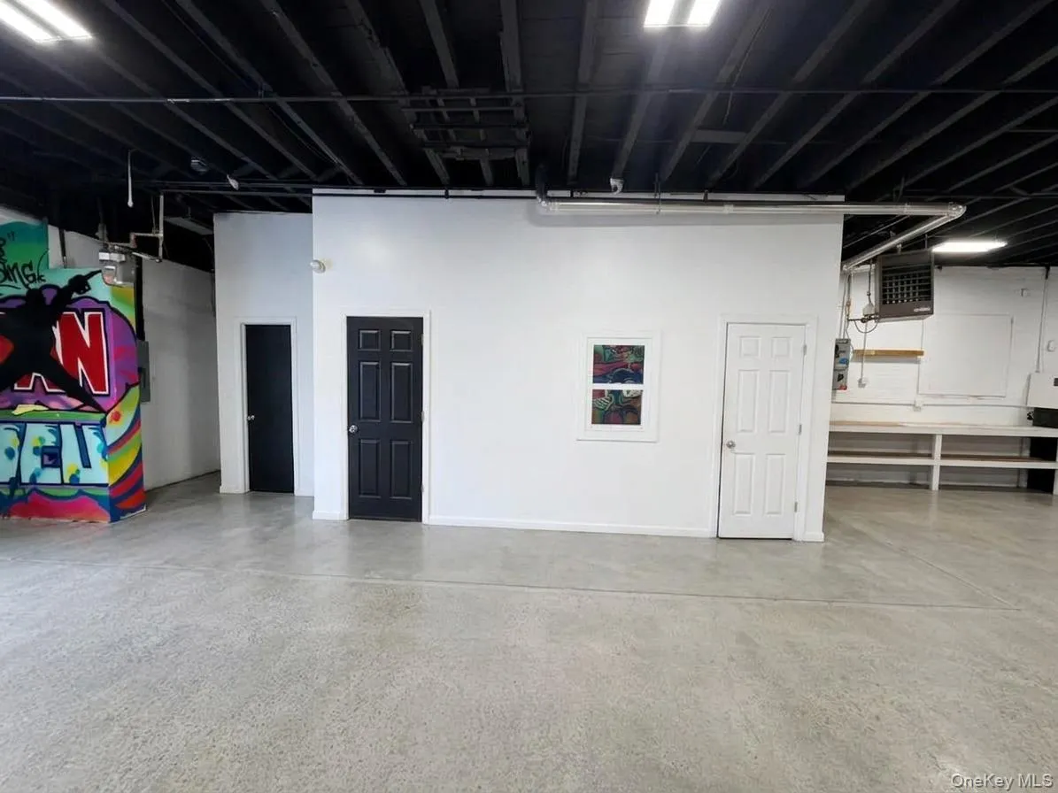 1351 Commonwealth Avenue, New York, NY, ,Commercial Lease,For Rent,Commonwealth,0,1056319 1351 Commonwealth Avenue, New York, NY, ,Commercial Lease,For Rent,Commonwealth,0,1056319