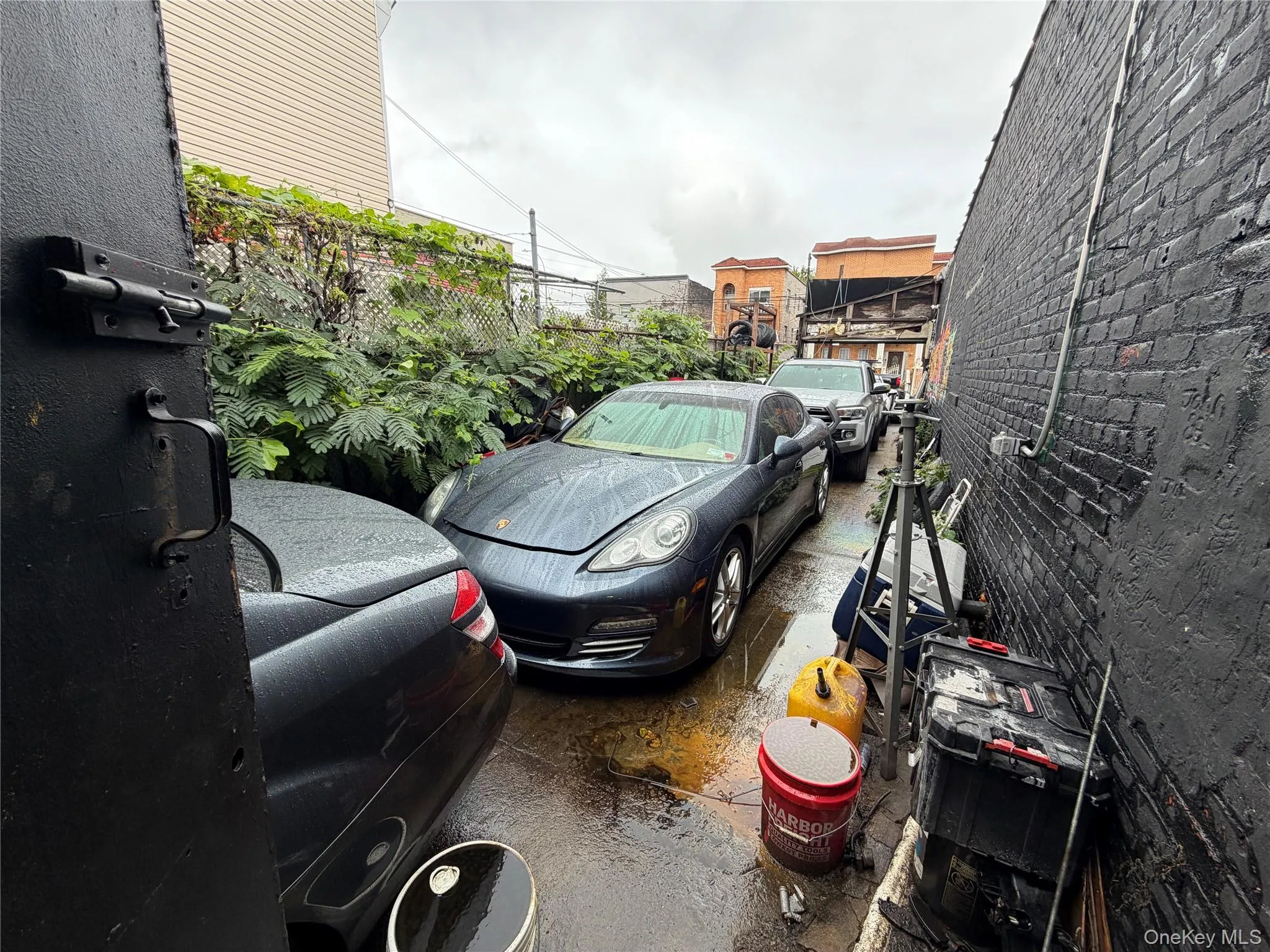 1351 Commonwealth Avenue, New York, NY, ,Commercial Lease,For Rent,Commonwealth,0,1056319 1351 Commonwealth Avenue, New York, NY, ,Commercial Lease,For Rent,Commonwealth,0,1056319
