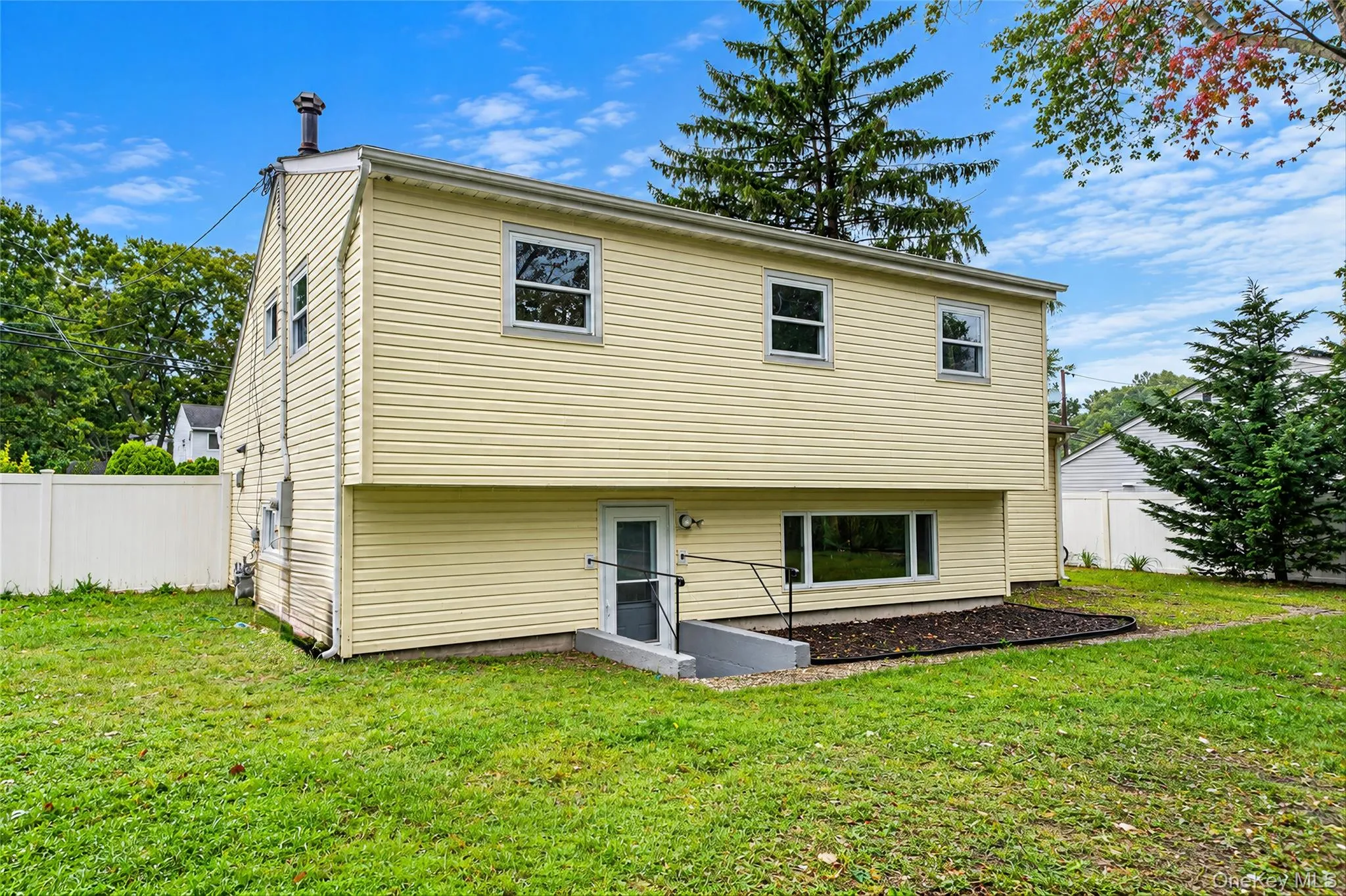 66 Ontario Street, Brookhaven, NY, 3 Bedrooms Bedrooms, 7 Rooms Rooms,2 BathroomsBathrooms,Residential,For Rent,Ontario,0,1056320 66 Ontario Street, Brookhaven, NY, 3 Bedrooms Bedrooms, 7 Rooms Rooms,2 BathroomsBathrooms,Residential,For Rent,Ontario,0,1056320