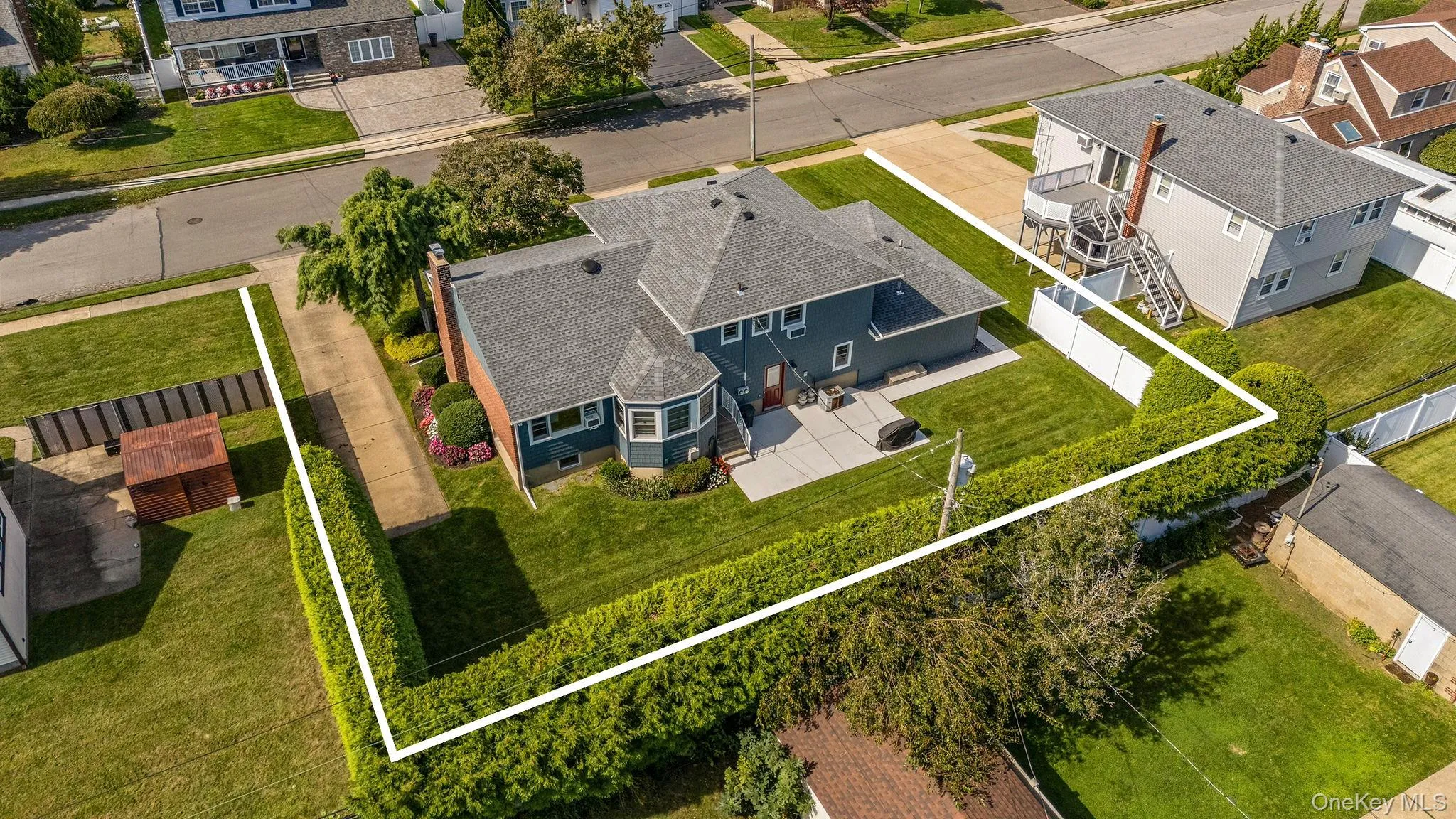 47 Diamond Avenue, Hempstead, NY, 3 Bedrooms Bedrooms, 11 Rooms Rooms,2 BathroomsBathrooms,Residential,For Rent,Diamond,0,1056321 47 Diamond Avenue, Hempstead, NY, 3 Bedrooms Bedrooms, 11 Rooms Rooms,2 BathroomsBathrooms,Residential,For Rent,Diamond,0,1056321