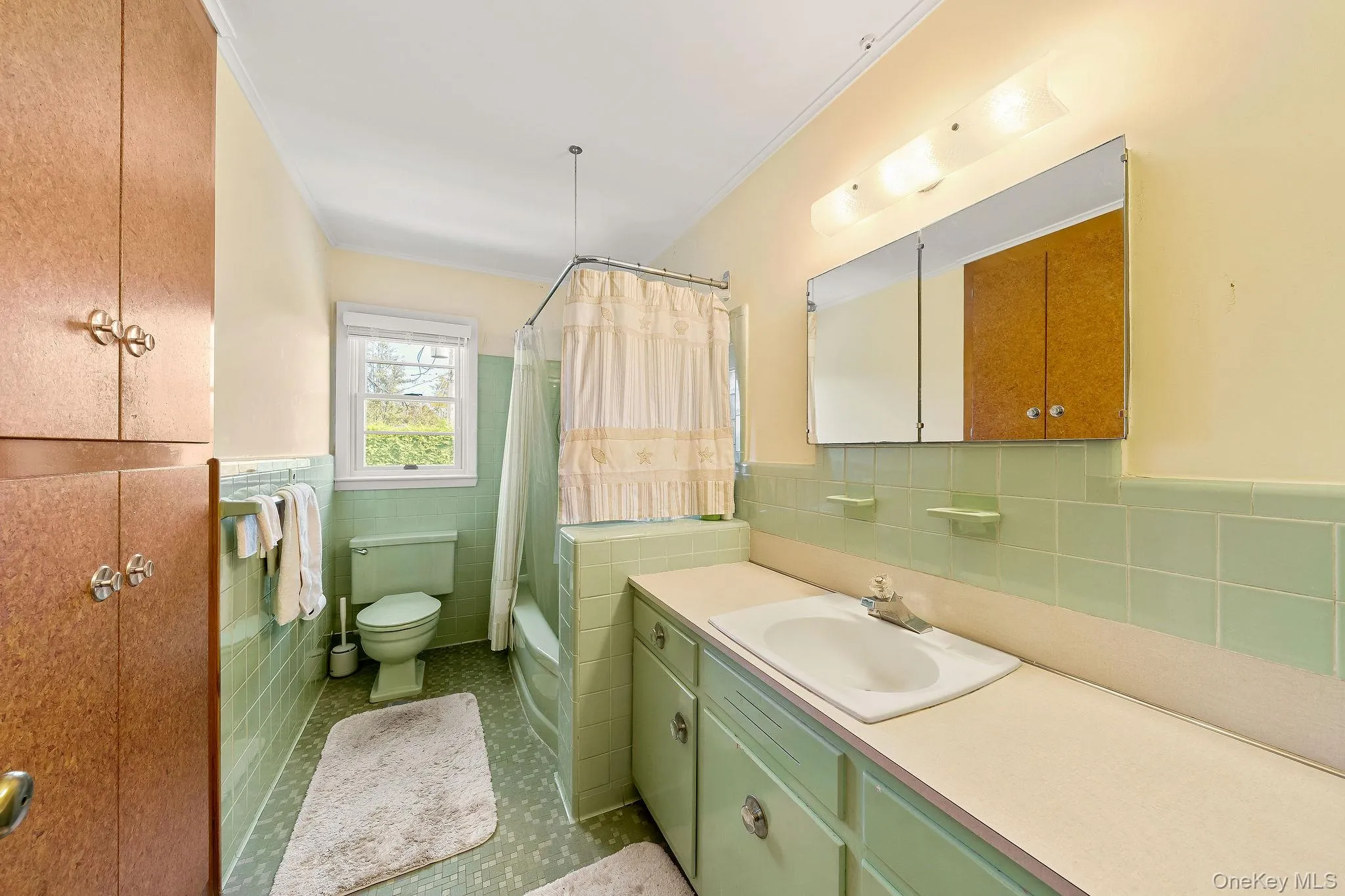 47 Diamond Avenue, Hempstead, NY, 3 Bedrooms Bedrooms, 11 Rooms Rooms,2 BathroomsBathrooms,Residential,For Rent,Diamond,0,1056321 47 Diamond Avenue, Hempstead, NY, 3 Bedrooms Bedrooms, 11 Rooms Rooms,2 BathroomsBathrooms,Residential,For Rent,Diamond,0,1056321