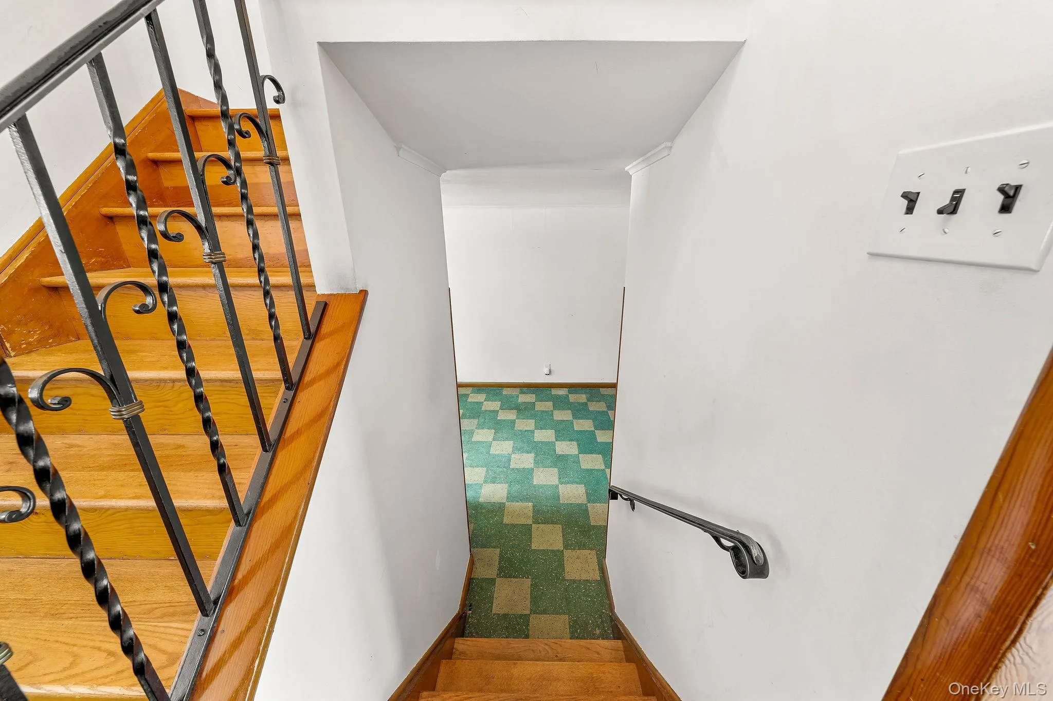 47 Diamond Avenue, Hempstead, NY, 3 Bedrooms Bedrooms, 11 Rooms Rooms,2 BathroomsBathrooms,Residential,For Rent,Diamond,0,1056321 47 Diamond Avenue, Hempstead, NY, 3 Bedrooms Bedrooms, 11 Rooms Rooms,2 BathroomsBathrooms,Residential,For Rent,Diamond,0,1056321