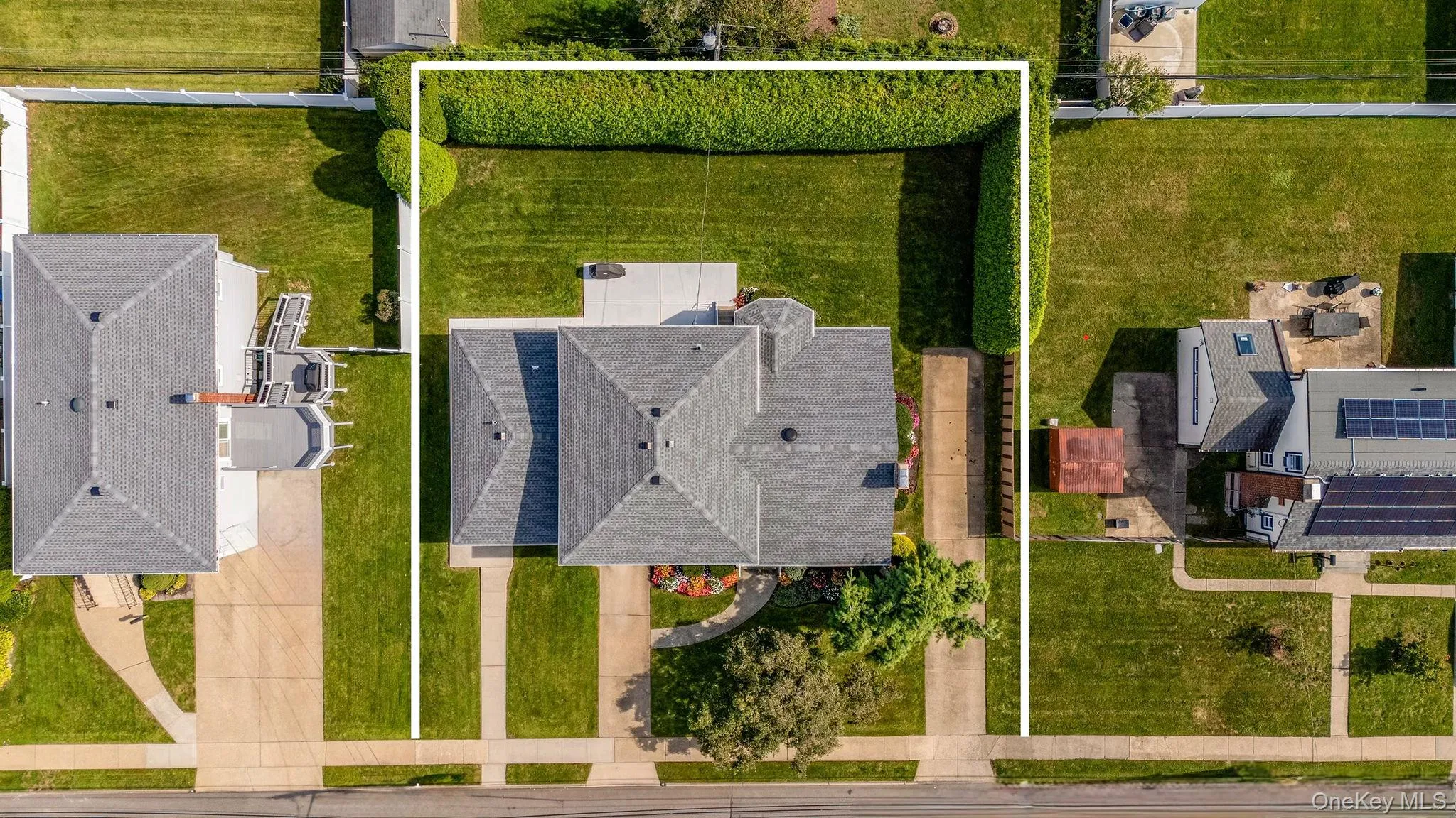 47 Diamond Avenue, Hempstead, NY, 3 Bedrooms Bedrooms, 11 Rooms Rooms,2 BathroomsBathrooms,Residential,For Rent,Diamond,0,1056321 47 Diamond Avenue, Hempstead, NY, 3 Bedrooms Bedrooms, 11 Rooms Rooms,2 BathroomsBathrooms,Residential,For Rent,Diamond,0,1056321