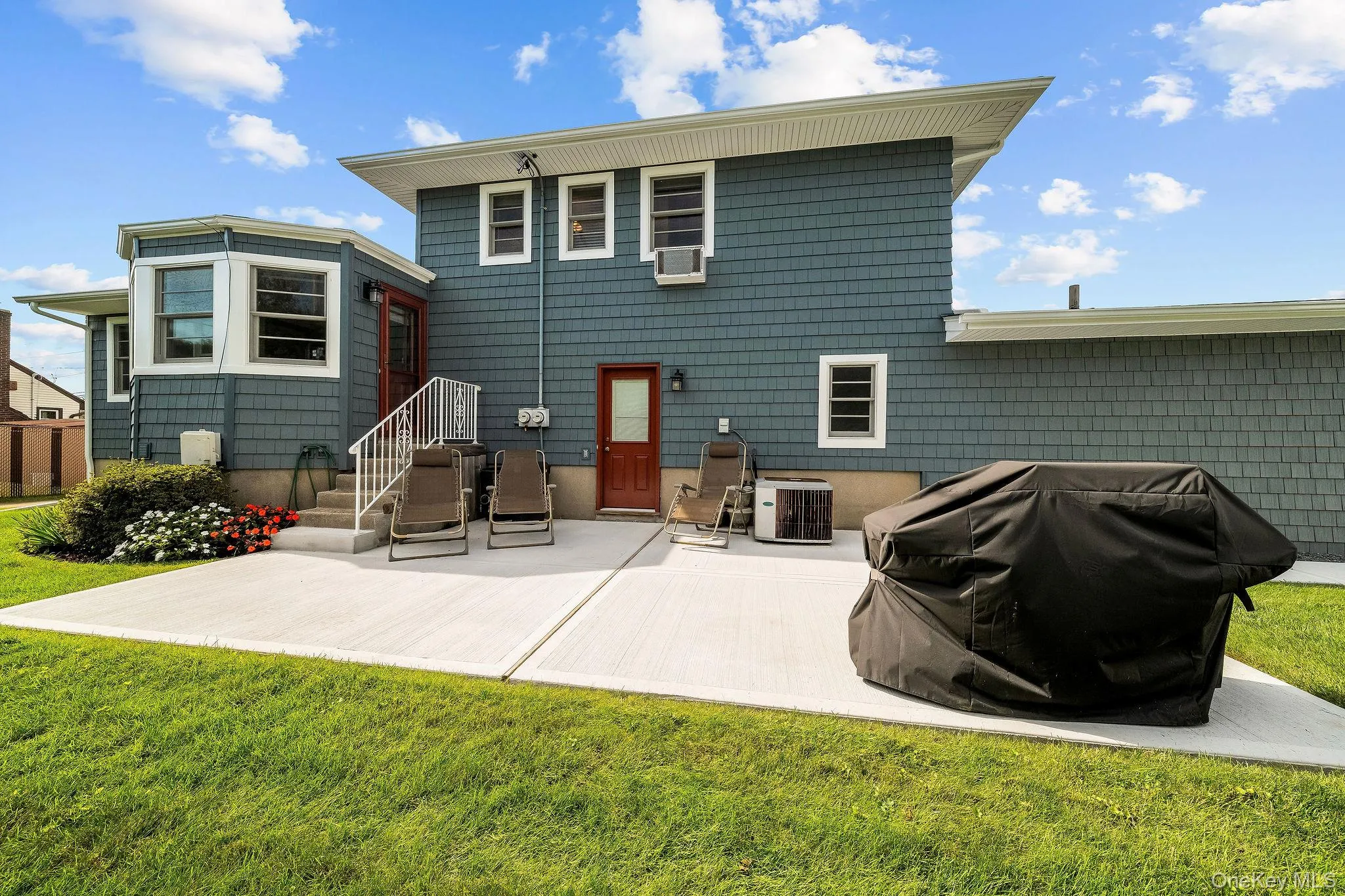 47 Diamond Avenue, Hempstead, NY, 3 Bedrooms Bedrooms, 11 Rooms Rooms,2 BathroomsBathrooms,Residential,For Rent,Diamond,0,1056321 47 Diamond Avenue, Hempstead, NY, 3 Bedrooms Bedrooms, 11 Rooms Rooms,2 BathroomsBathrooms,Residential,For Rent,Diamond,0,1056321