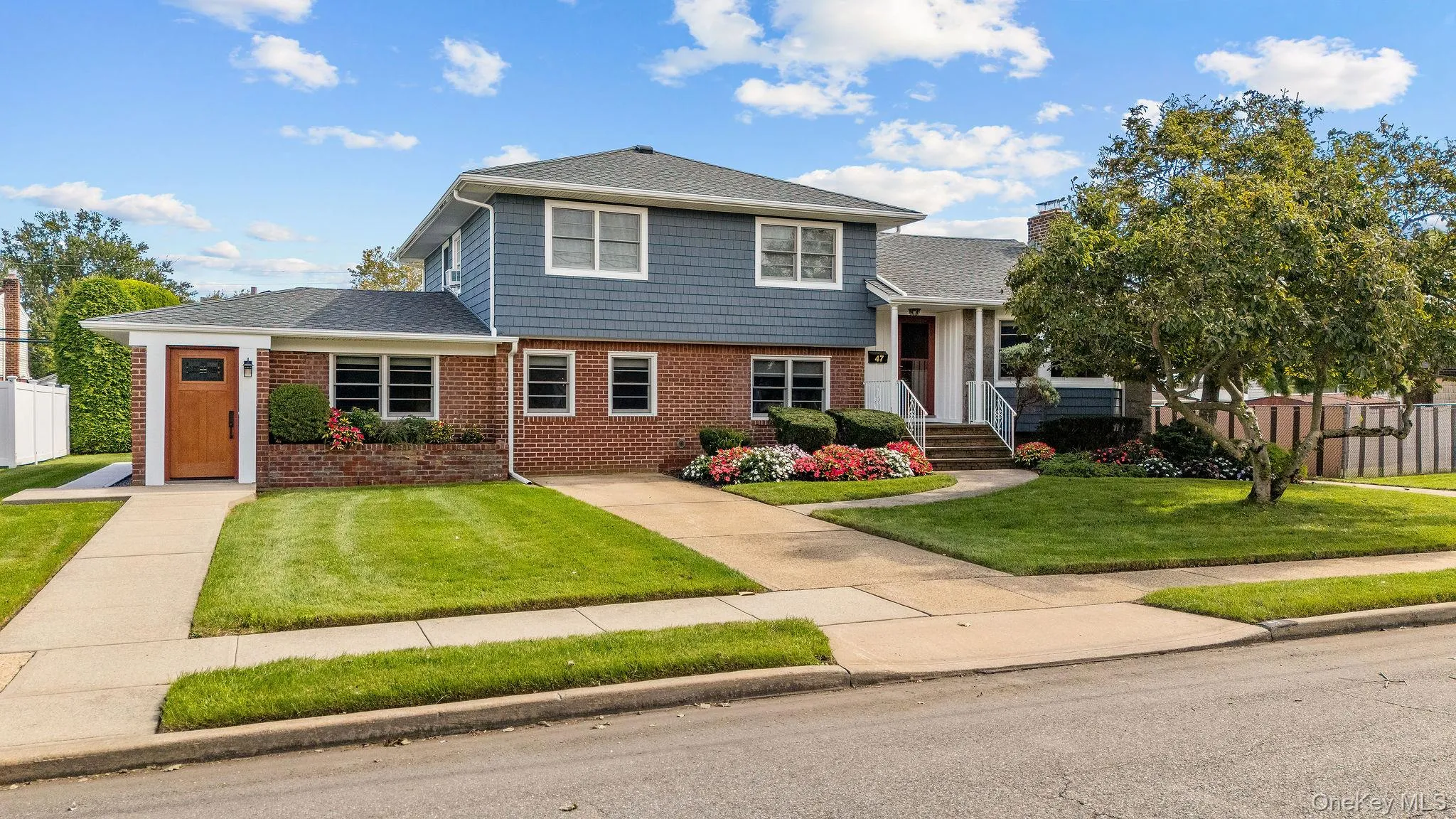 47 Diamond Avenue, Hempstead, NY, 3 Bedrooms Bedrooms, 11 Rooms Rooms,2 BathroomsBathrooms,Residential,For Rent,Diamond,0,1056321 47 Diamond Avenue, Hempstead, NY, 3 Bedrooms Bedrooms, 11 Rooms Rooms,2 BathroomsBathrooms,Residential,For Rent,Diamond,0,1056321