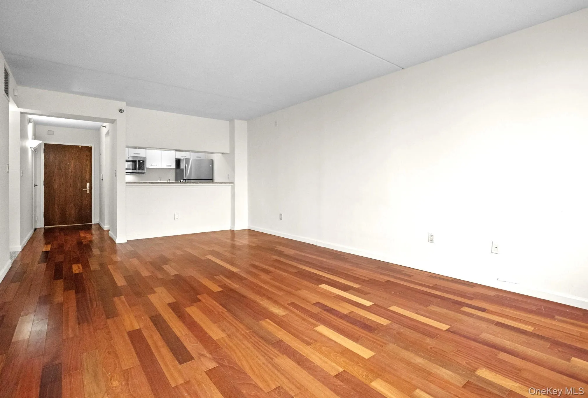 4 Martine Avenue, White Plains, NY, 1 Bedroom Bedrooms, 4 Rooms Rooms,1 BathroomBathrooms,Residential Lease,For Rent,Martine,0,1056329 4 Martine Avenue, White Plains, NY, 1 Bedroom Bedrooms, 4 Rooms Rooms,1 BathroomBathrooms,Residential Lease,For Rent,Martine,0,1056329