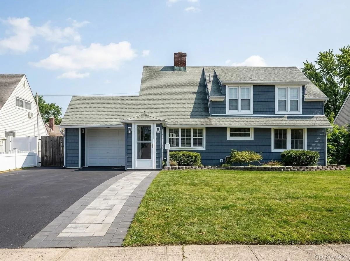 59 March Lane, Hempstead, NY, 4 Bedrooms Bedrooms, 7 Rooms Rooms,2 BathroomsBathrooms,Residential,For Rent,March,0,1056330 59 March Lane, Hempstead, NY, 4 Bedrooms Bedrooms, 7 Rooms Rooms,2 BathroomsBathrooms,Residential,For Rent,March,0,1056330