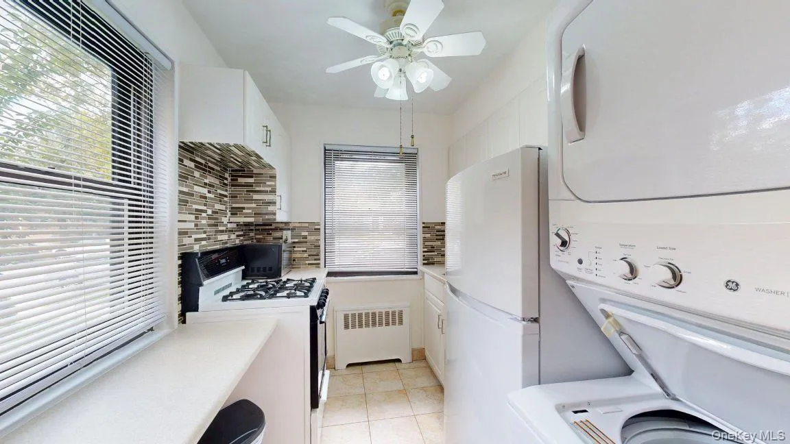 199-41 19 Avenue, New York, NY, 1 Bedroom Bedrooms, 3 Rooms Rooms,1 BathroomBathrooms,Residential,For Rent,19,0,1056335 199-41 19 Avenue, New York, NY, 1 Bedroom Bedrooms, 3 Rooms Rooms,1 BathroomBathrooms,Residential,For Rent,19,0,1056335