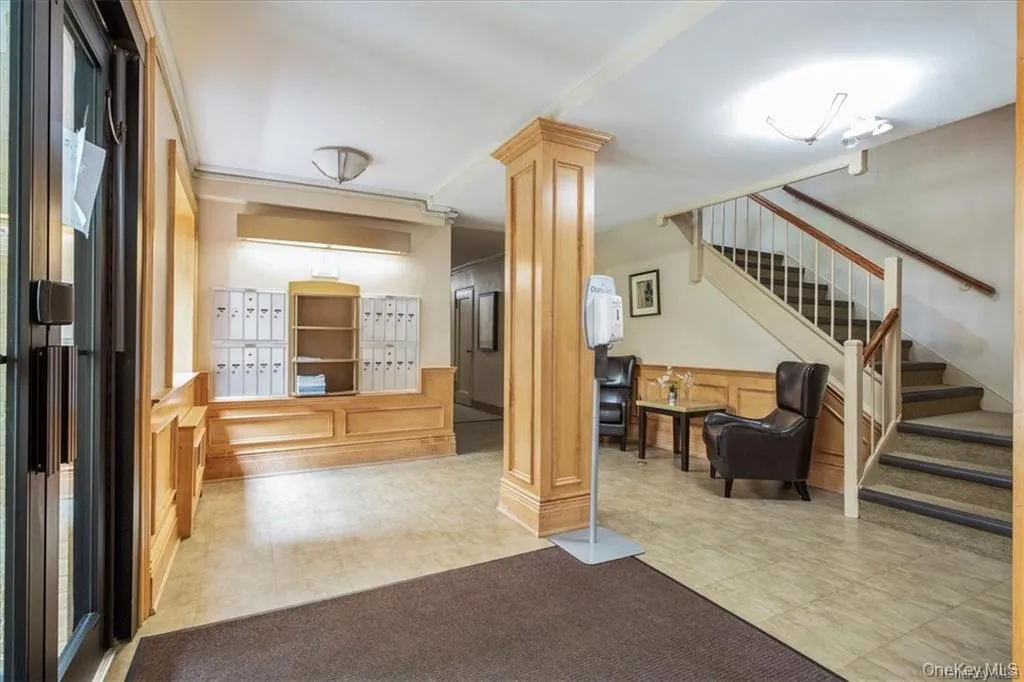 61 White Oak, New Rochelle, NY, 3 Bedrooms Bedrooms, 6 Rooms Rooms,1 BathroomBathrooms,Residential,For Rent,White Oak,0,1056338 61 White Oak, New Rochelle, NY, 3 Bedrooms Bedrooms, 6 Rooms Rooms,1 BathroomBathrooms,Residential,For Rent,White Oak,0,1056338